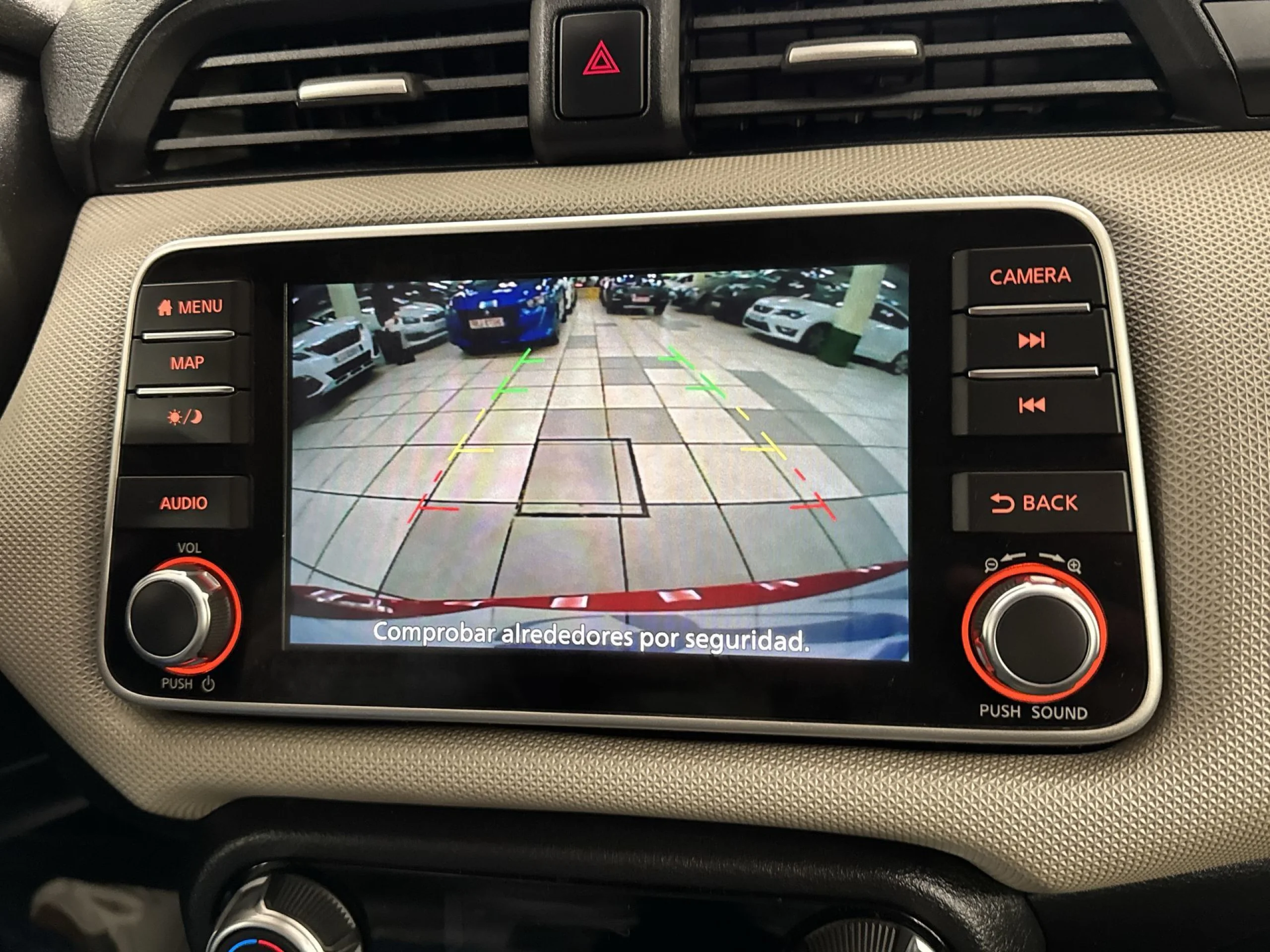 Nissan Micra IG-T 100 Acenta 74 kW (100 CV) - Foto 17