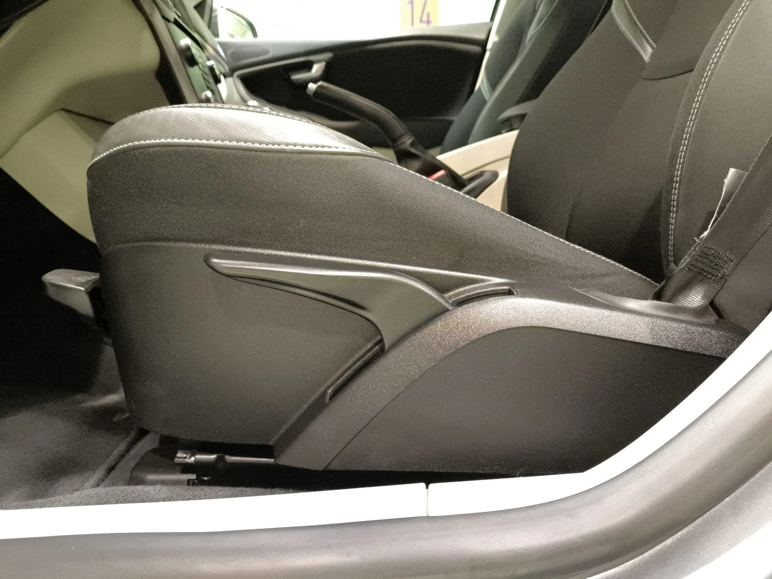Volvo V40 D2 Kinetic Auto 88 kW (120 CV) - Foto 9