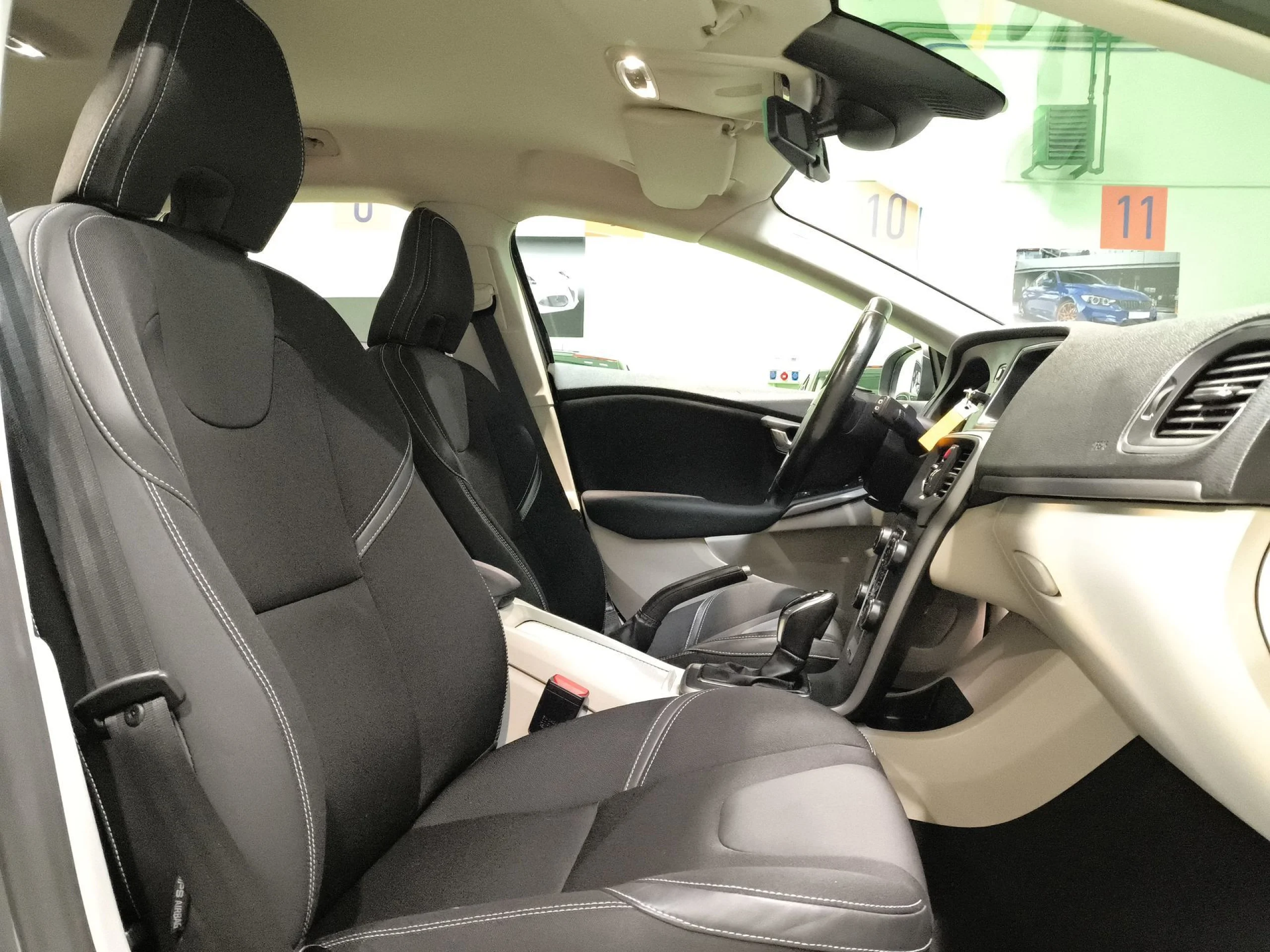 Volvo V40 D2 Kinetic Auto 88 kW (120 CV) - Foto 20