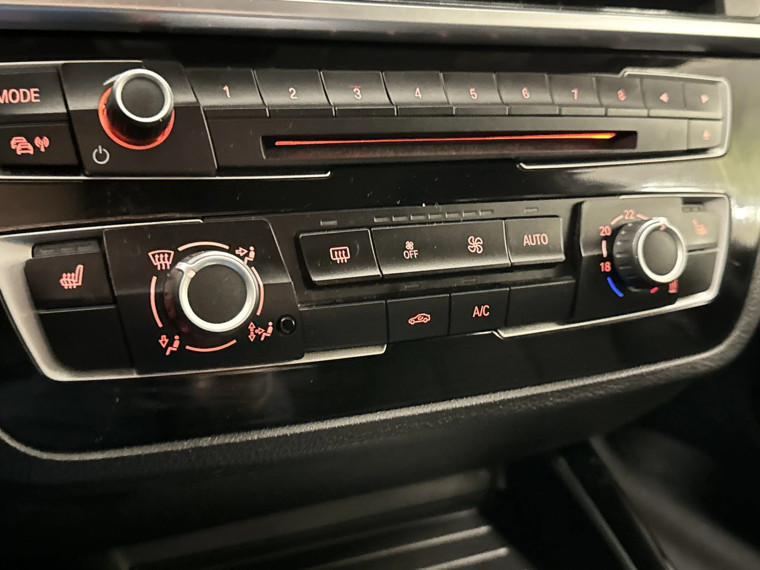 BMW Serie 1 118d 110 kW (150 CV) - Foto 18