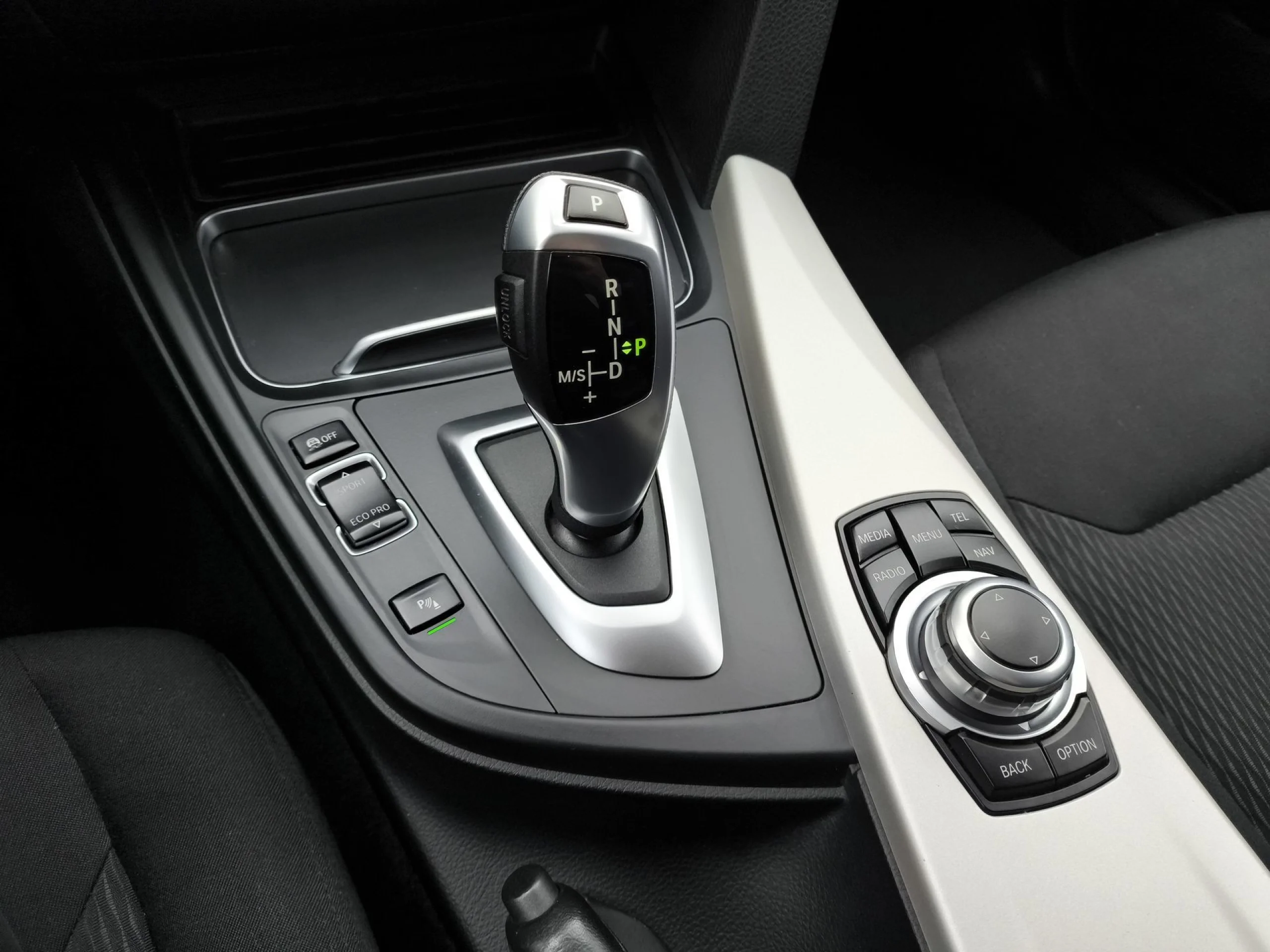 BMW Serie 3 318d 110 kW (150 CV) - Foto 17