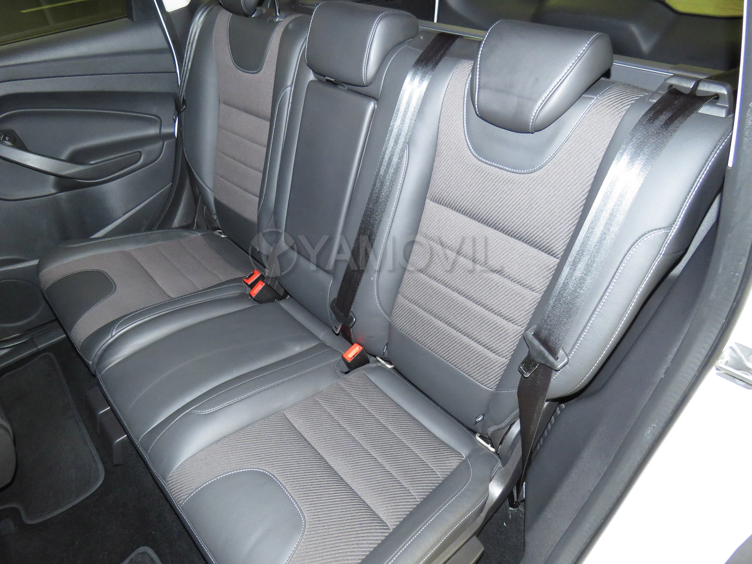 Ford Kuga TDCi 120CV 4X2 TIYANIUM - Foto 19