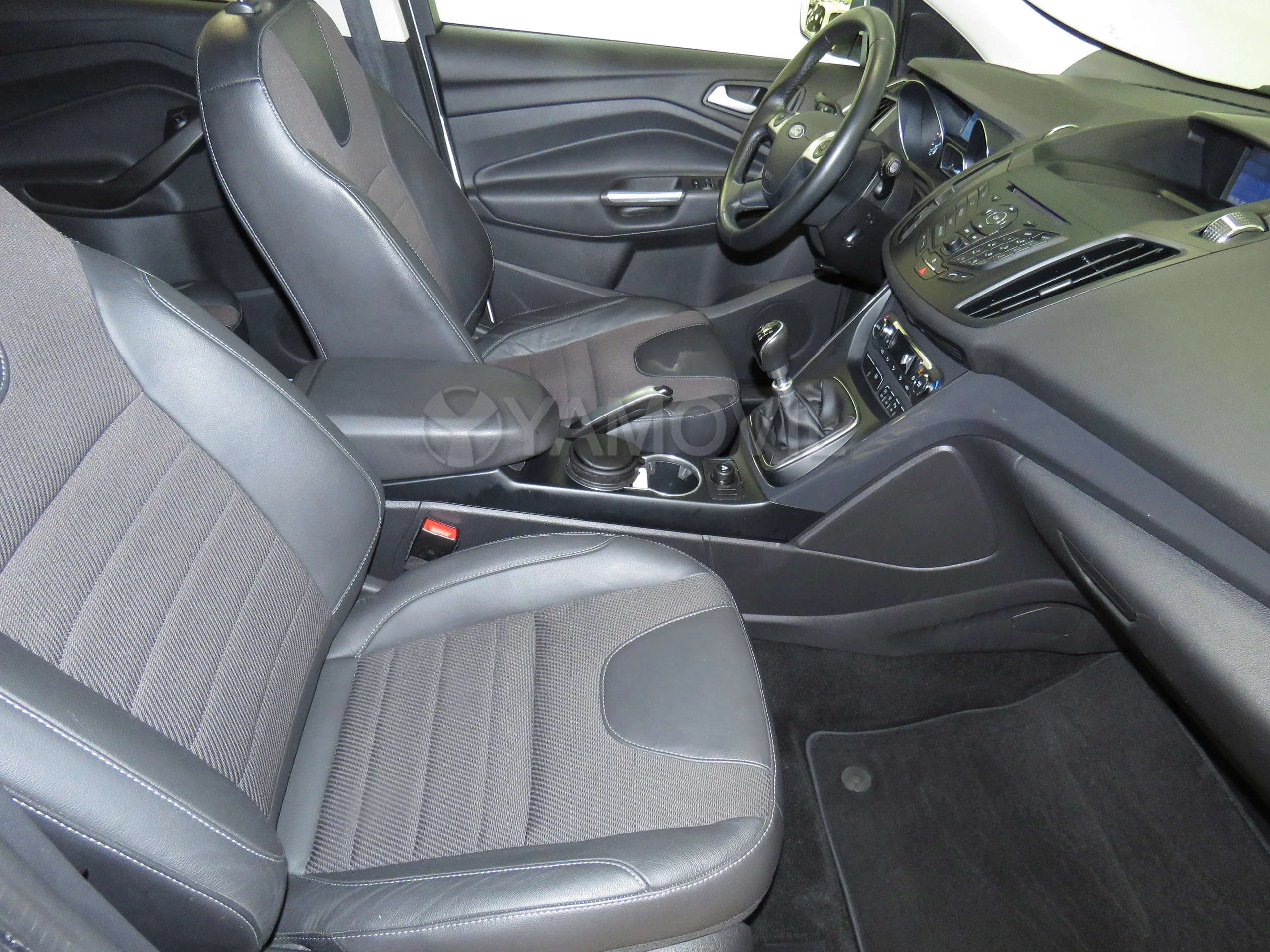 Ford Kuga TDCi 120CV 4X2 TIYANIUM - Foto 21