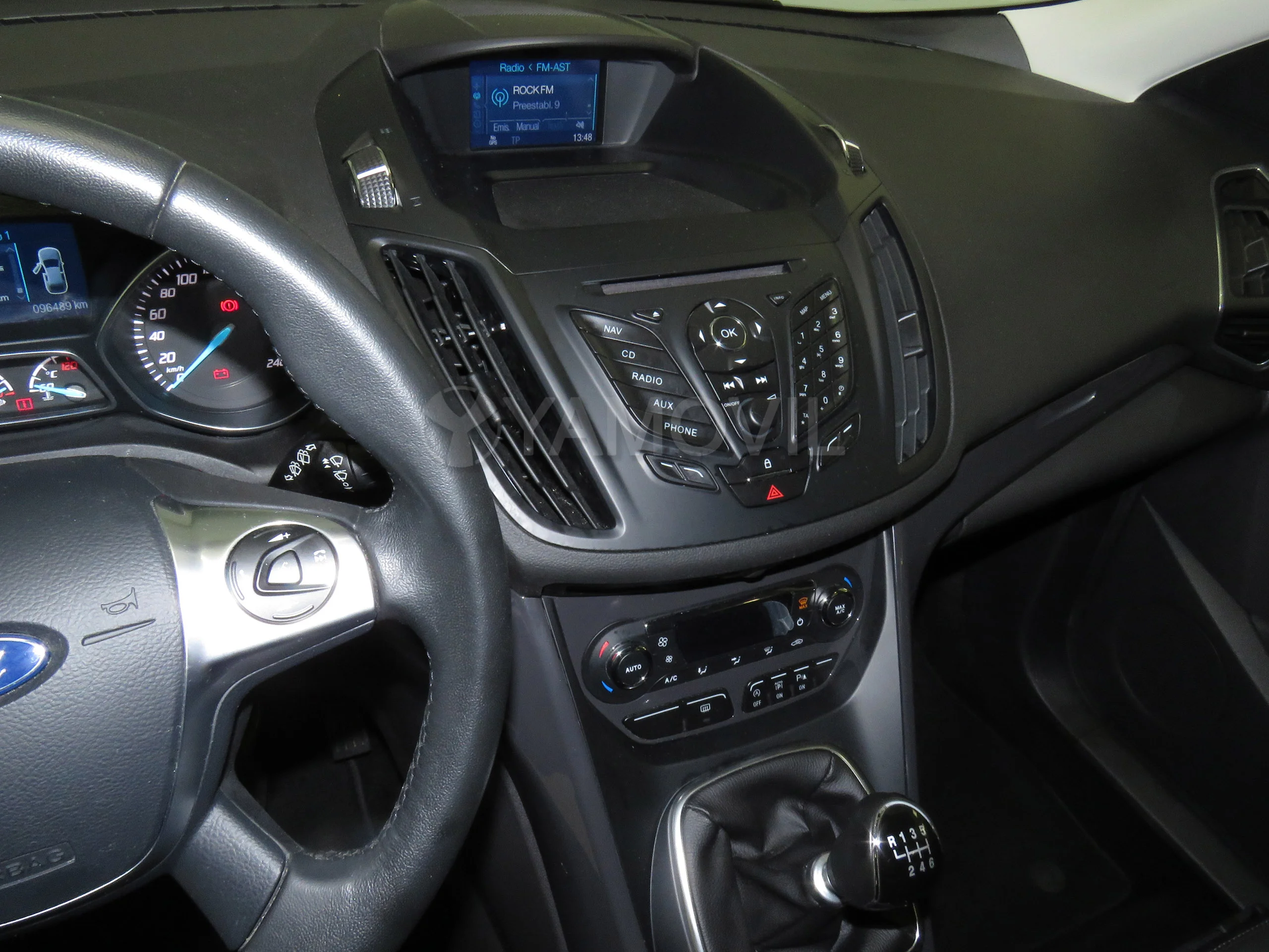 Ford Kuga TDCi 120CV 4X2 TIYANIUM - Foto 27