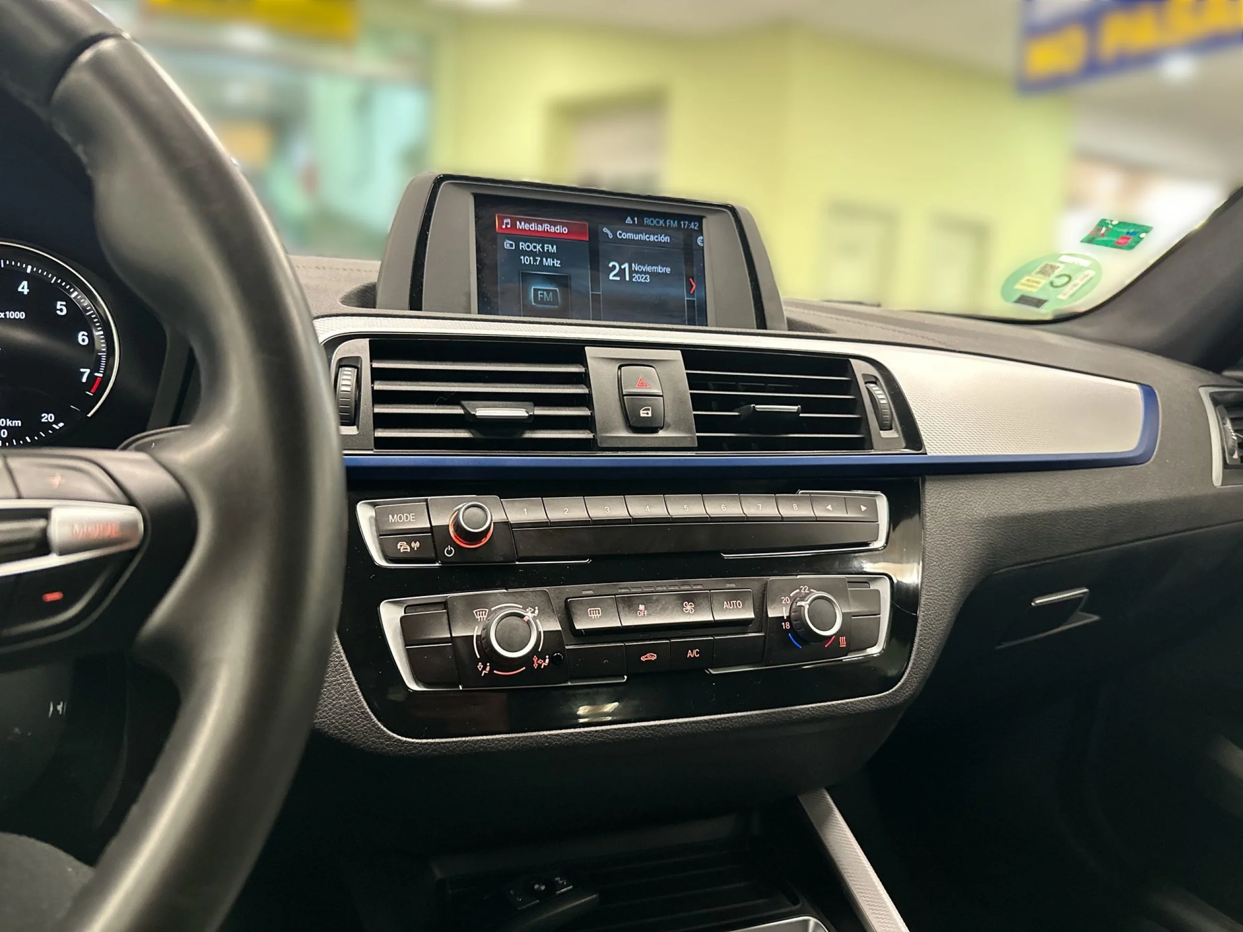 BMW Serie 1 118i 100 kW (136 CV) - Foto 16
