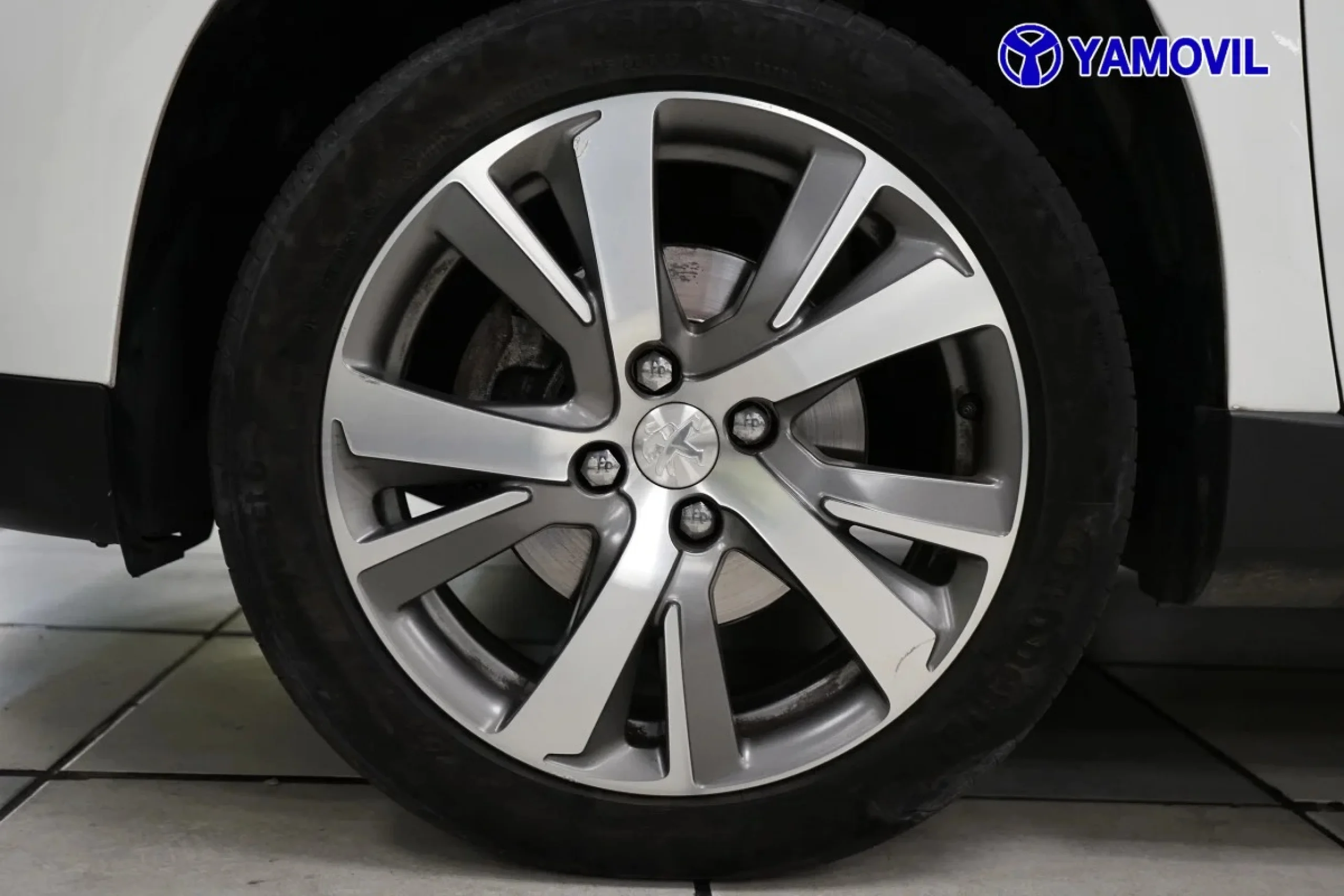 Peugeot 2008 SUV VTI 120 Allure 88 kW (120 CV) - Foto 9