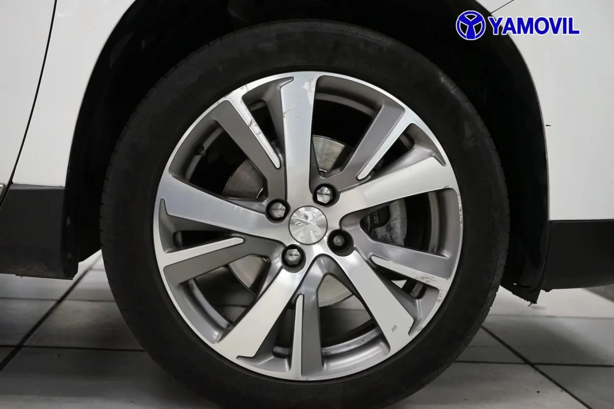 Peugeot 2008 SUV VTI 120 Allure 88 kW (120 CV) - Foto 11