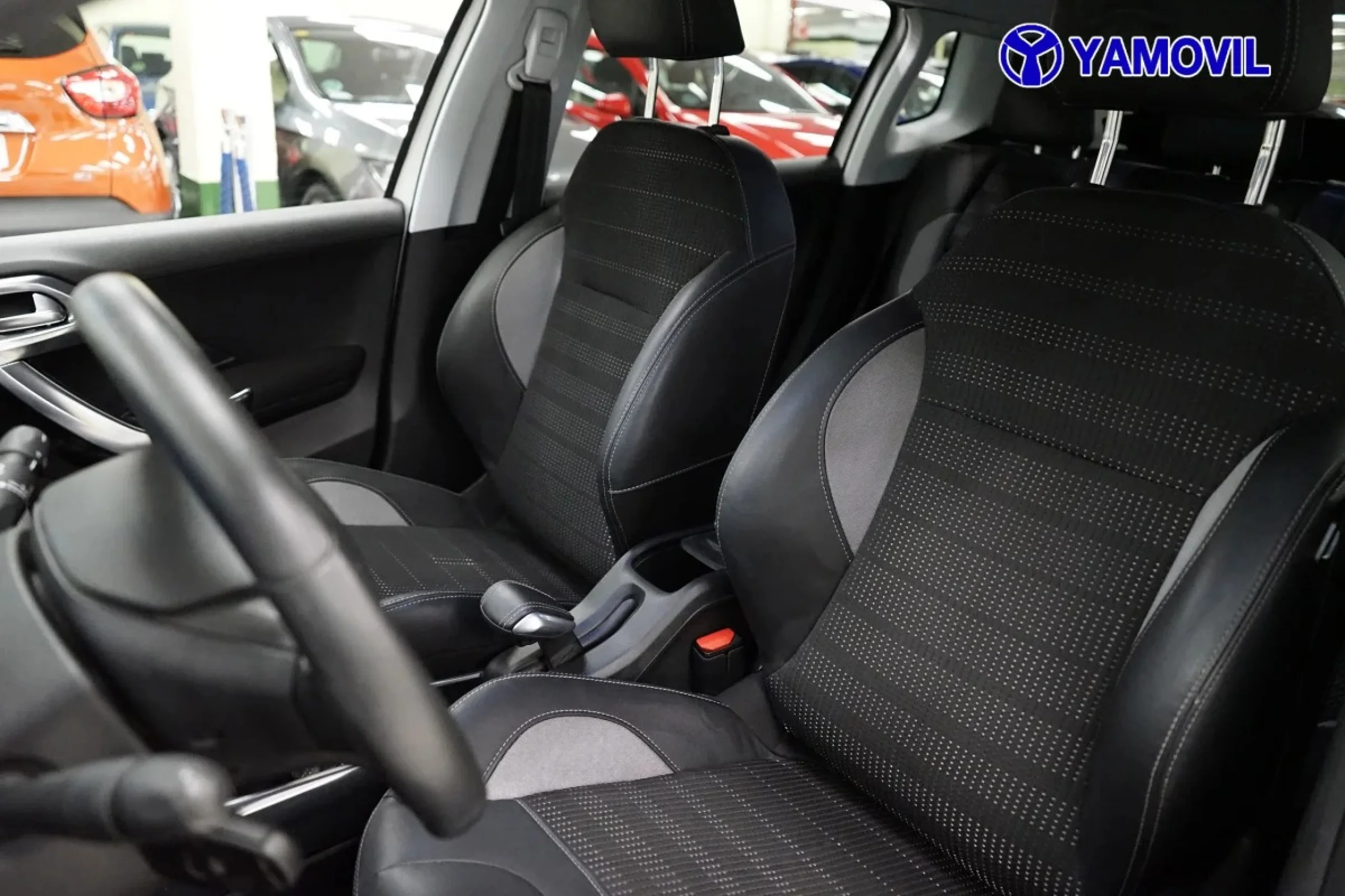 Peugeot 2008 SUV VTI 120 Allure 88 kW (120 CV) - Foto 13