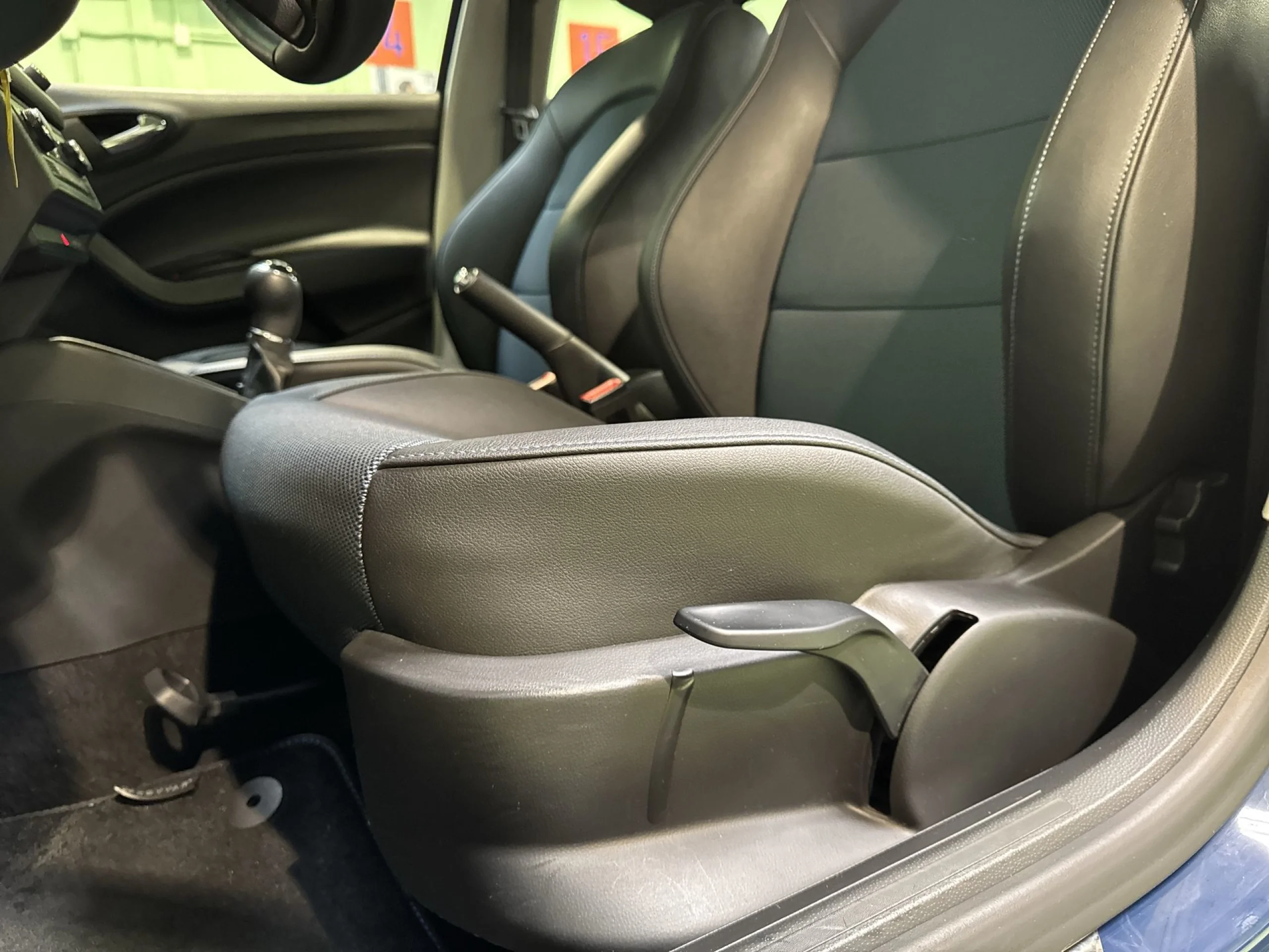 Seat Ibiza 1.2 TSI Style Connect Blue 66 kW (90 CV) - Foto 9