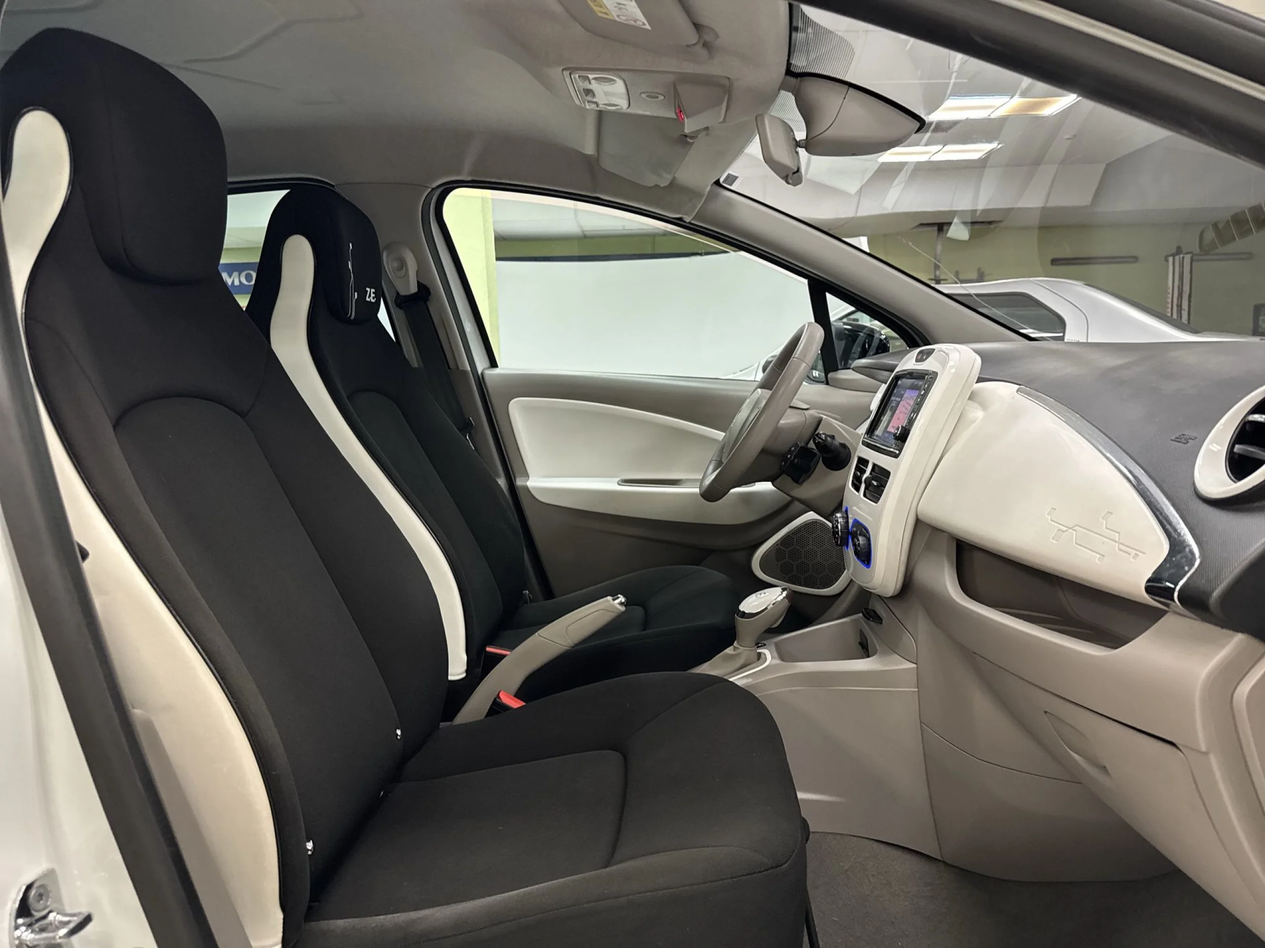 Renault Zoe Life R240 65 kW (88 CV) - Foto 22