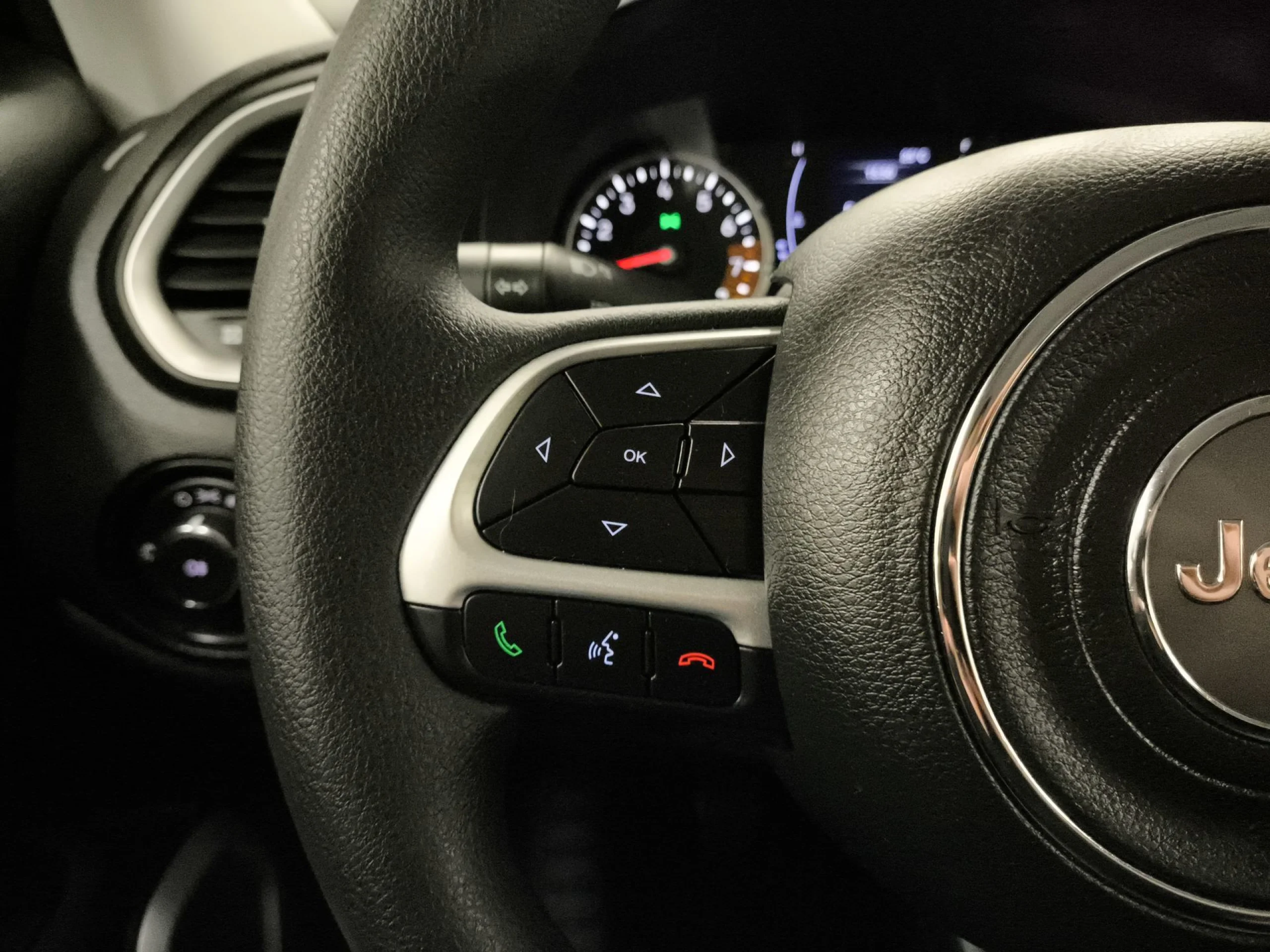 Jeep Renegade 1.0G Sport 4x2 88 kW (120 CV) - Foto 17
