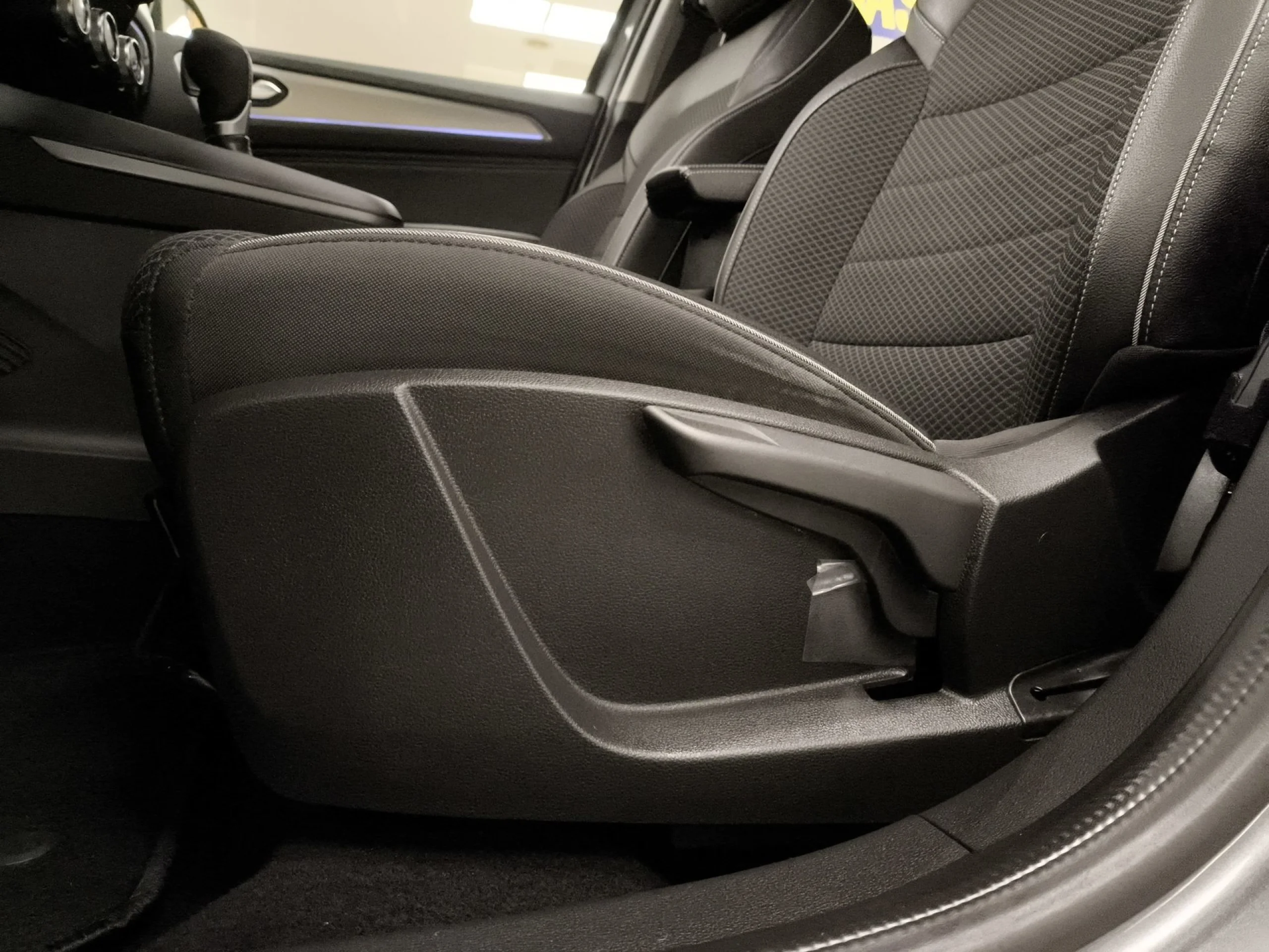 Renault Arkana Zen TCe 103 kW (140 CV) EDC Microhíbrido - Foto 9