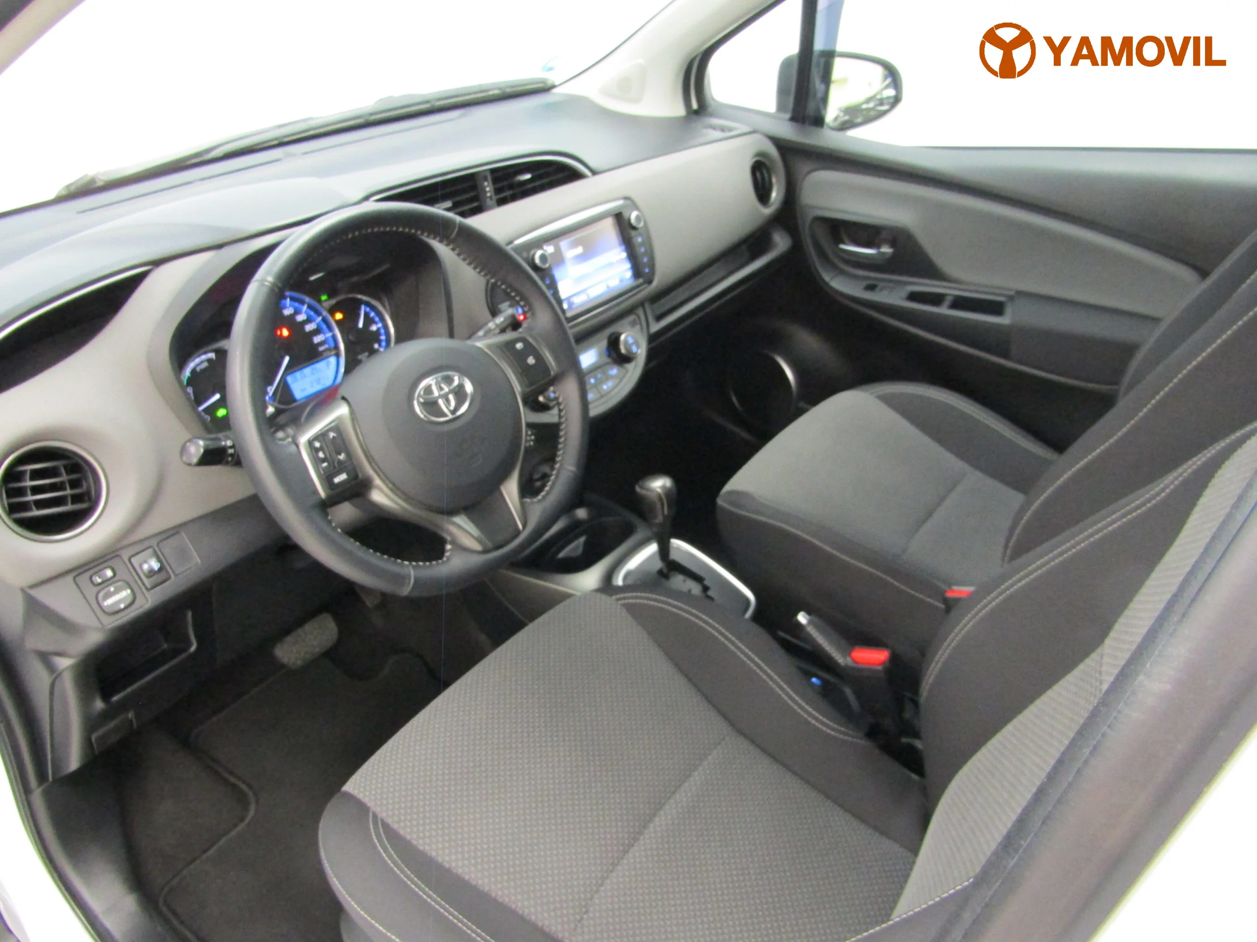 Toyota Yaris ACTIVE HIBRIDO 1.5 100CV  AUTOMATICO - Foto 19