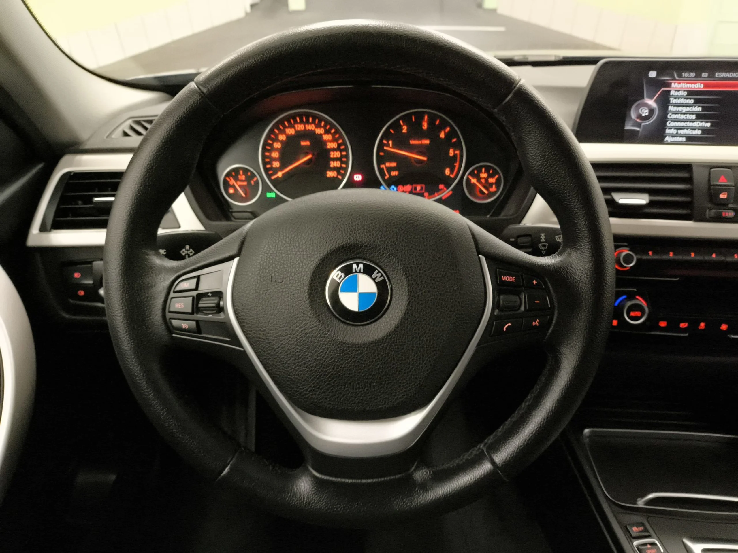 BMW Serie 3 320d 140 kW (190 CV) - Foto 11