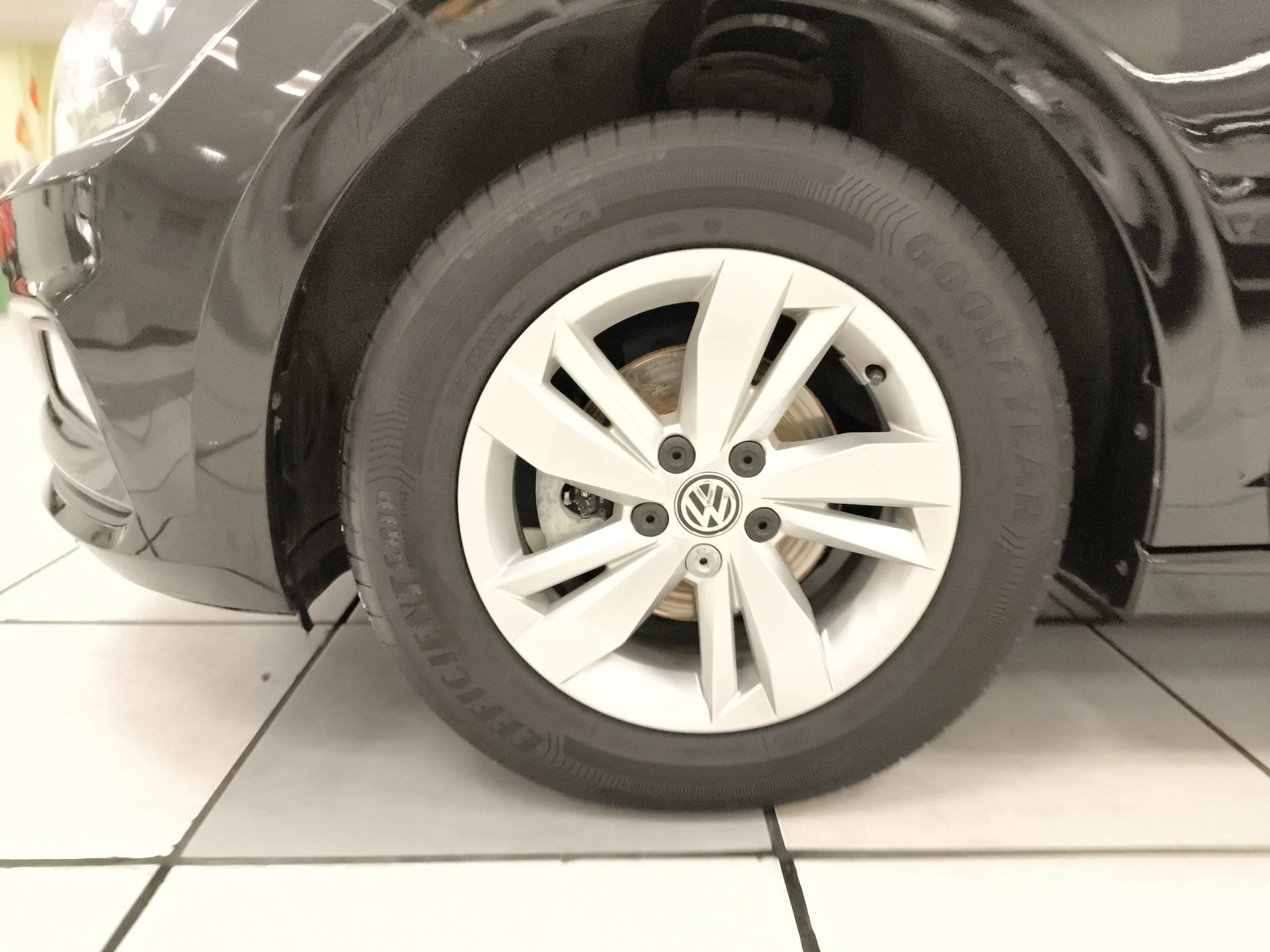 Volkswagen Polo Advance 1.0 59 kW (80 CV) - Foto 7