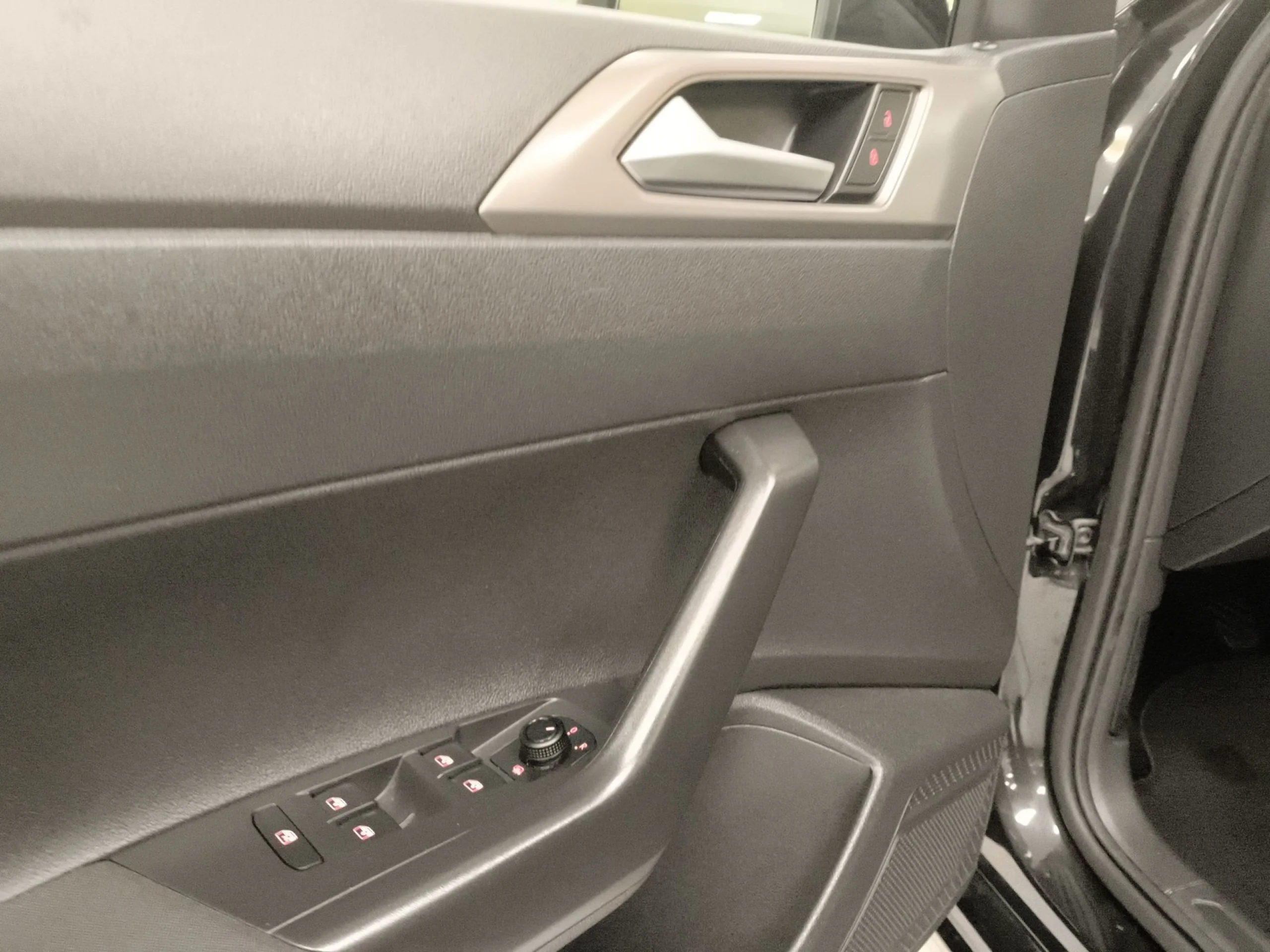 Volkswagen Polo Advance 1.0 59 kW (80 CV) - Foto 10