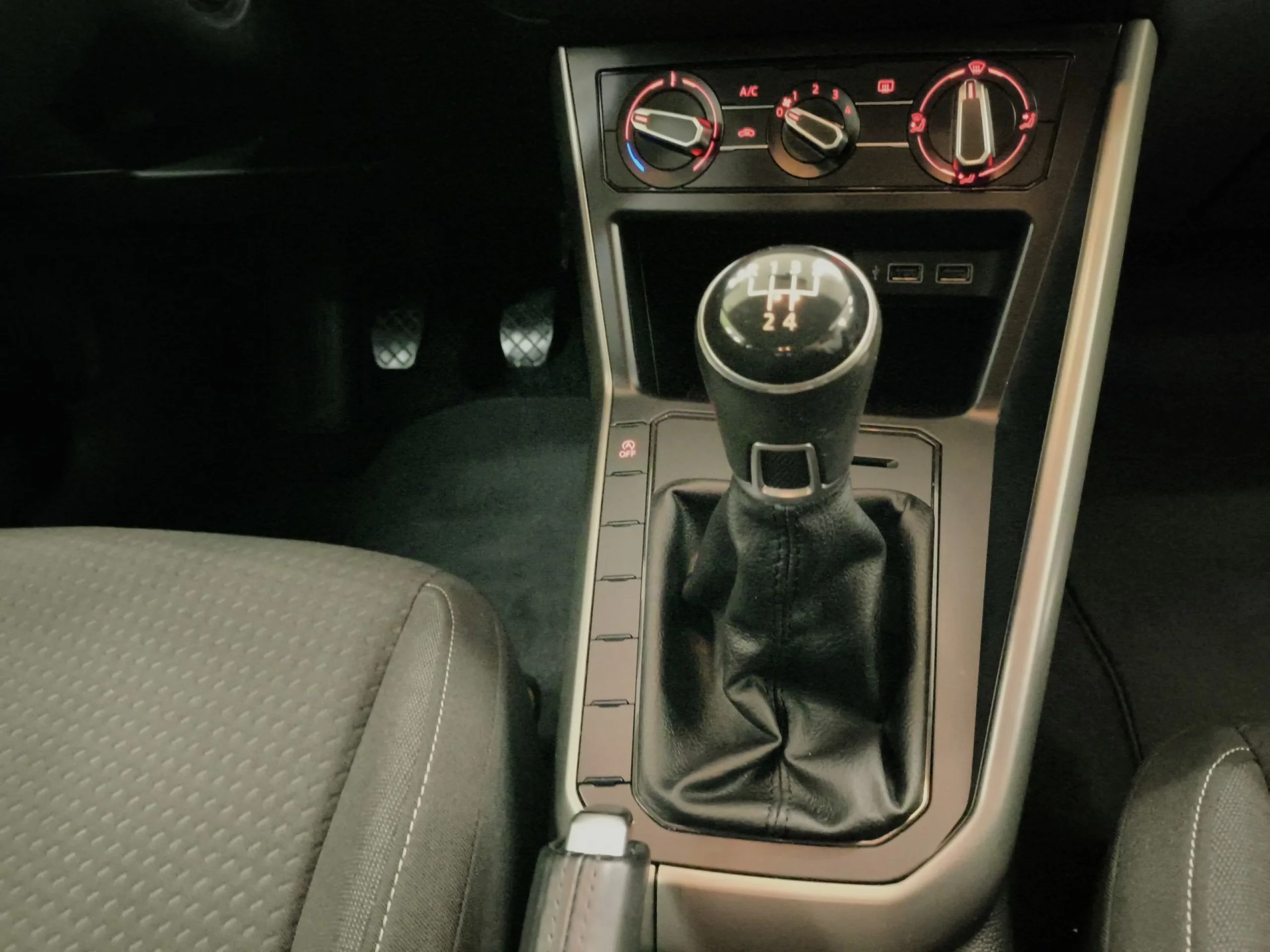 Volkswagen Polo Advance 1.0 59 kW (80 CV) - Foto 22