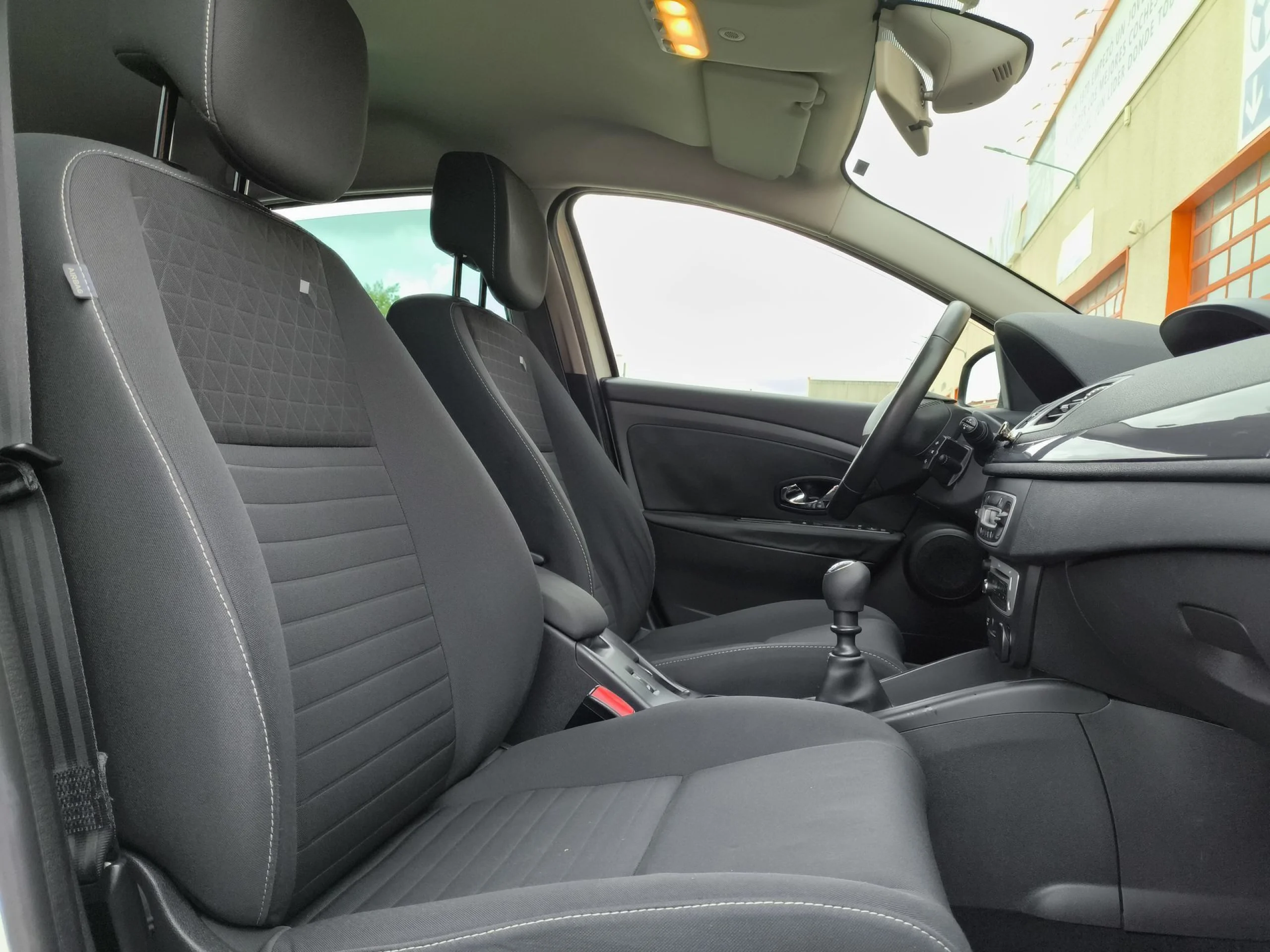 Renault Megane Limited Energy SANDS TCe 85 kW (115 CV) - Foto 19