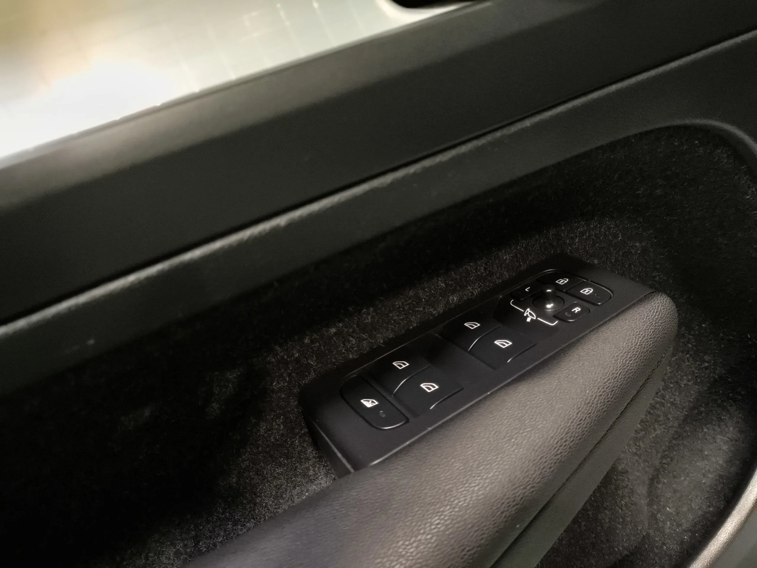 Volvo XC40 D3 Momentum 110 kW (150 CV) - Foto 10