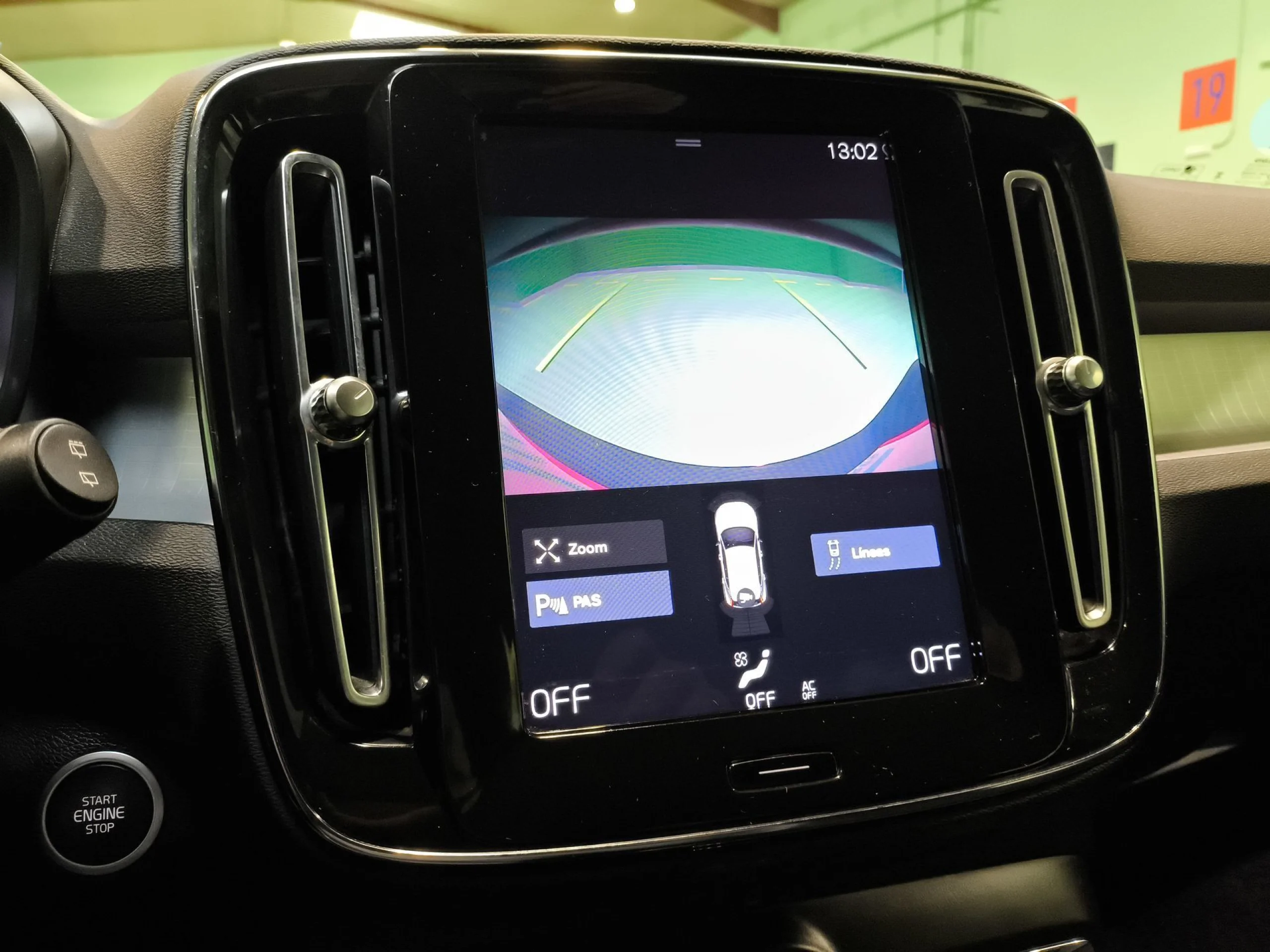 Volvo XC40 D3 Momentum 110 kW (150 CV) - Foto 18