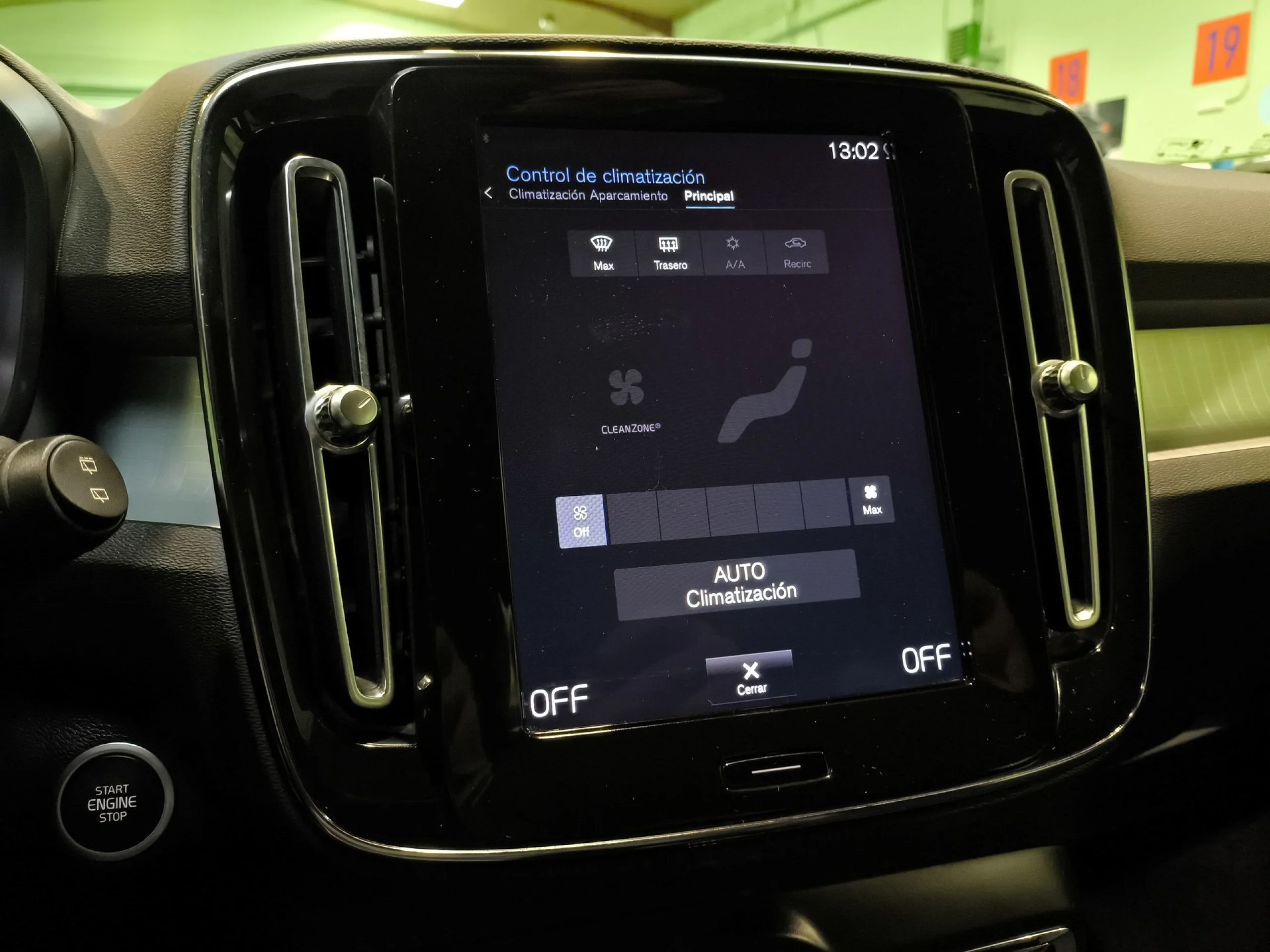 Volvo XC40 D3 Momentum 110 kW (150 CV) - Foto 19