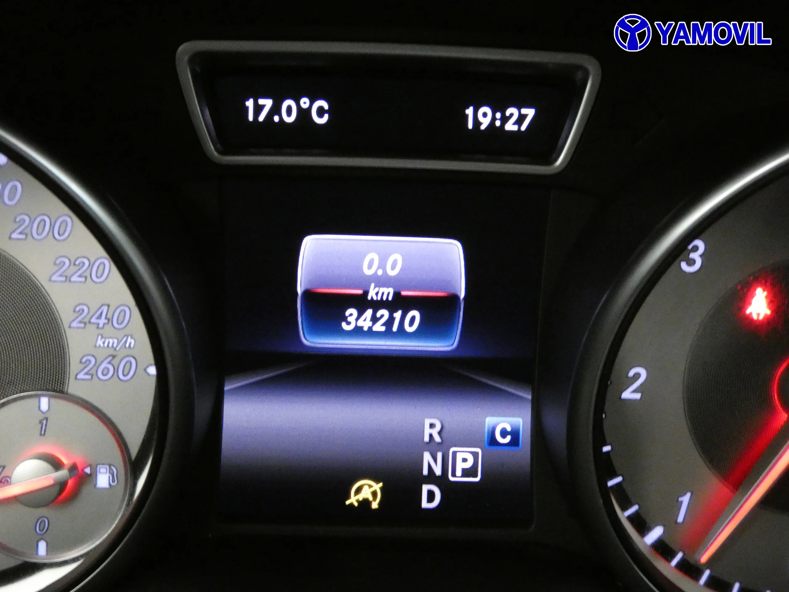 Mercedes-Benz GLA 200 200D AMG LINE - Foto 23