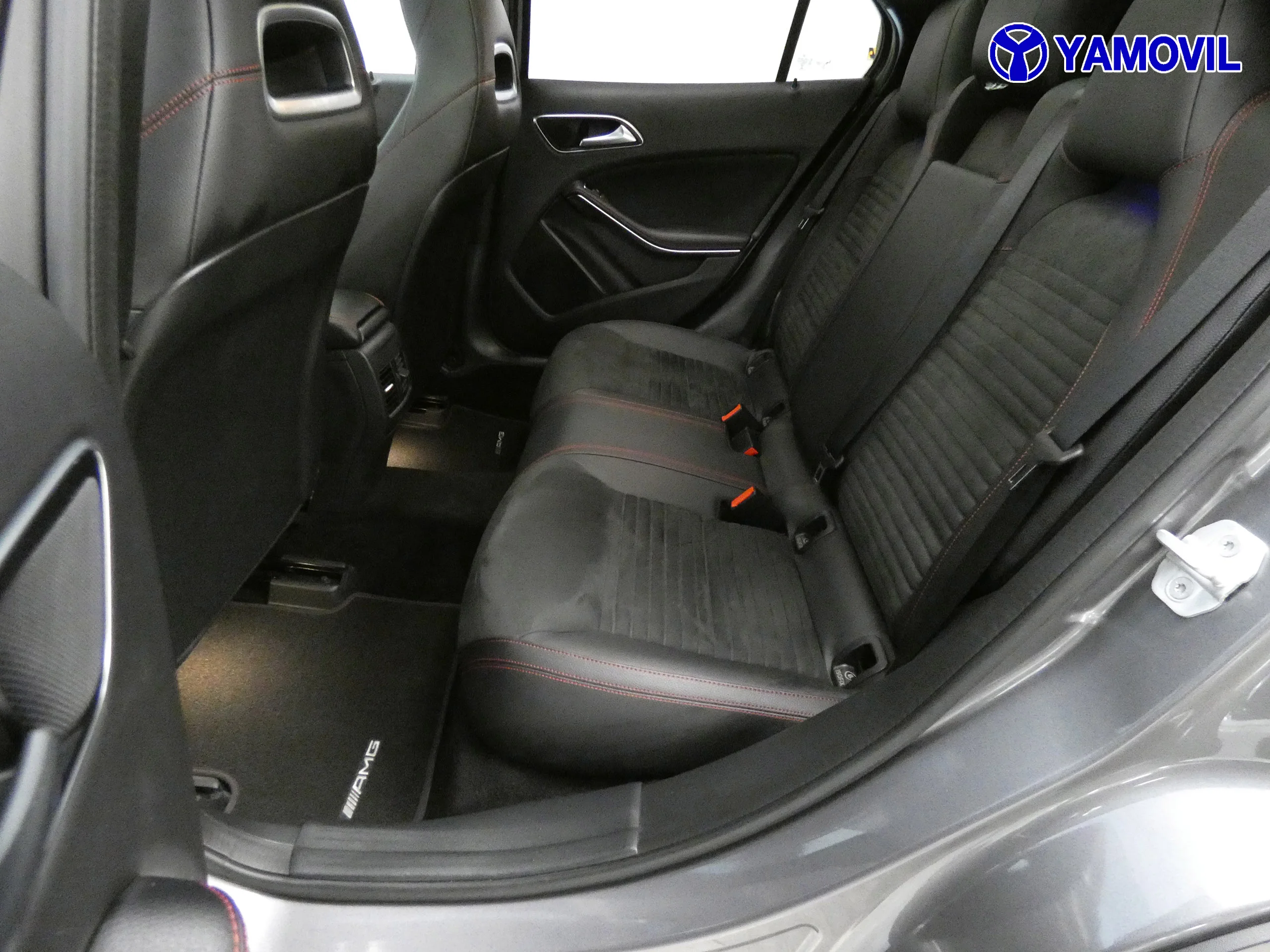 Mercedes-Benz GLA 200 200D AMG LINE - Foto 21
