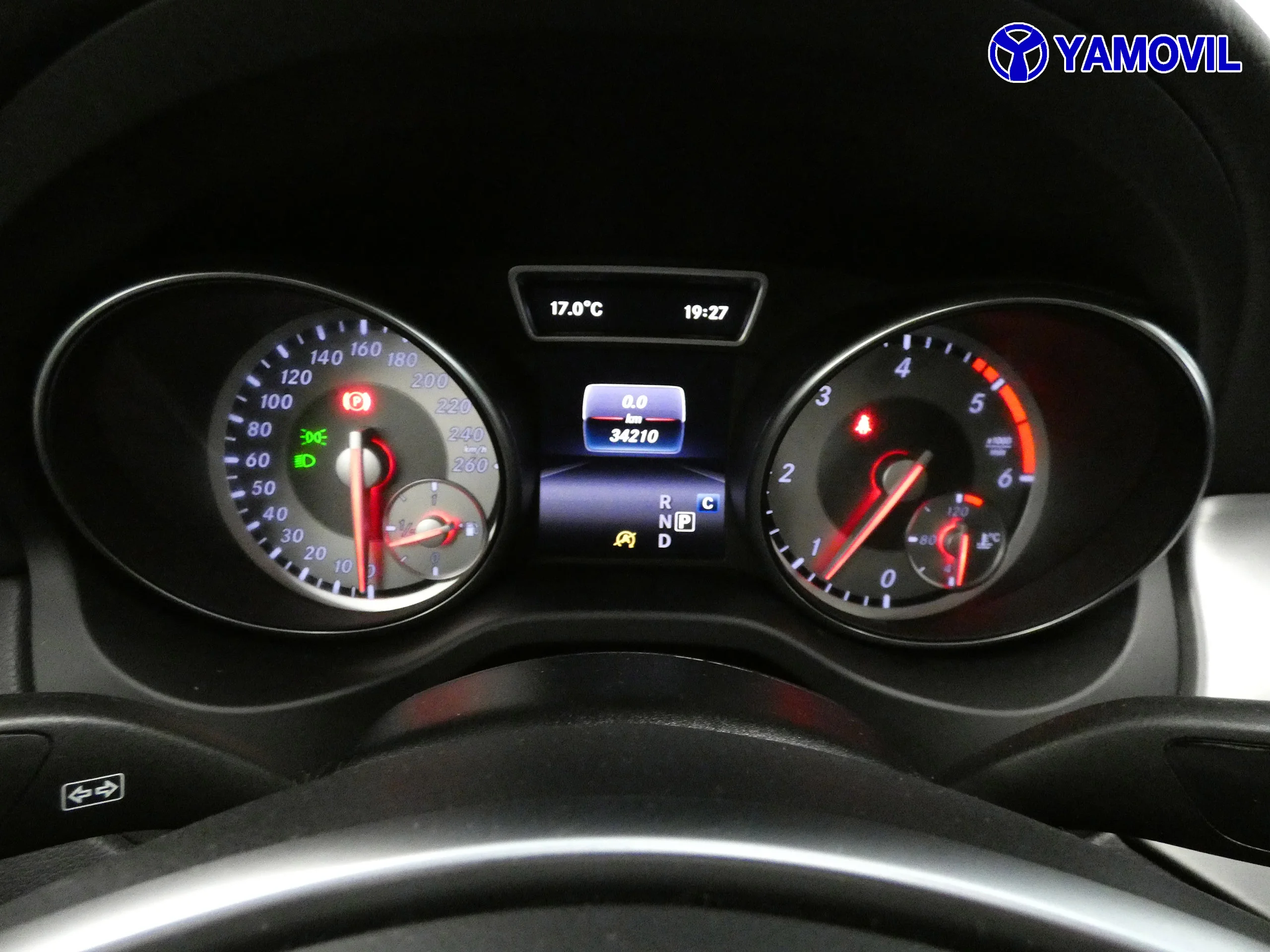 Mercedes-Benz GLA 200 200D AMG LINE - Foto 22