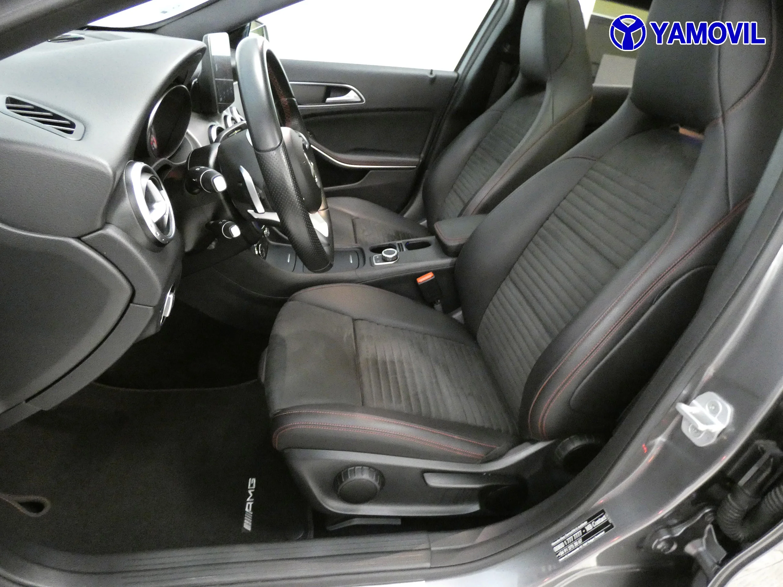 Mercedes-Benz GLA 200 200D AMG LINE - Foto 19