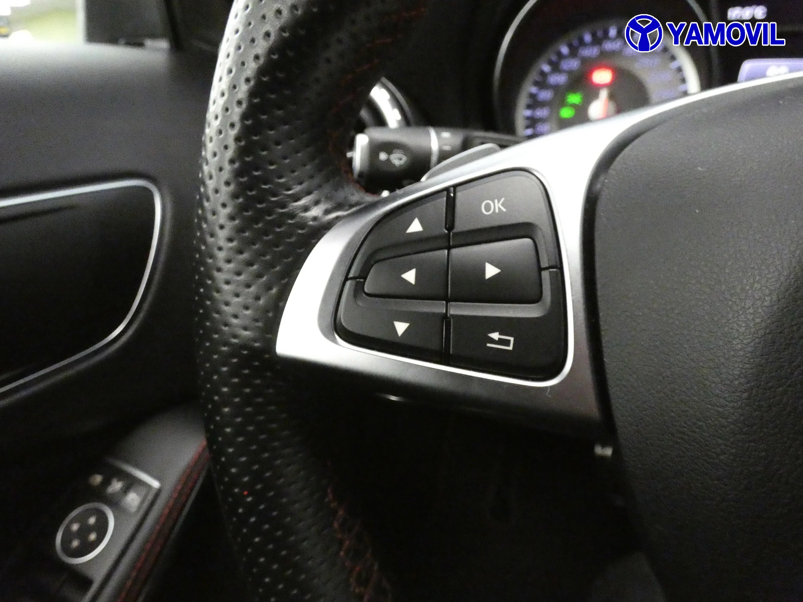 Mercedes-Benz GLA 200 200D AMG LINE - Foto 35