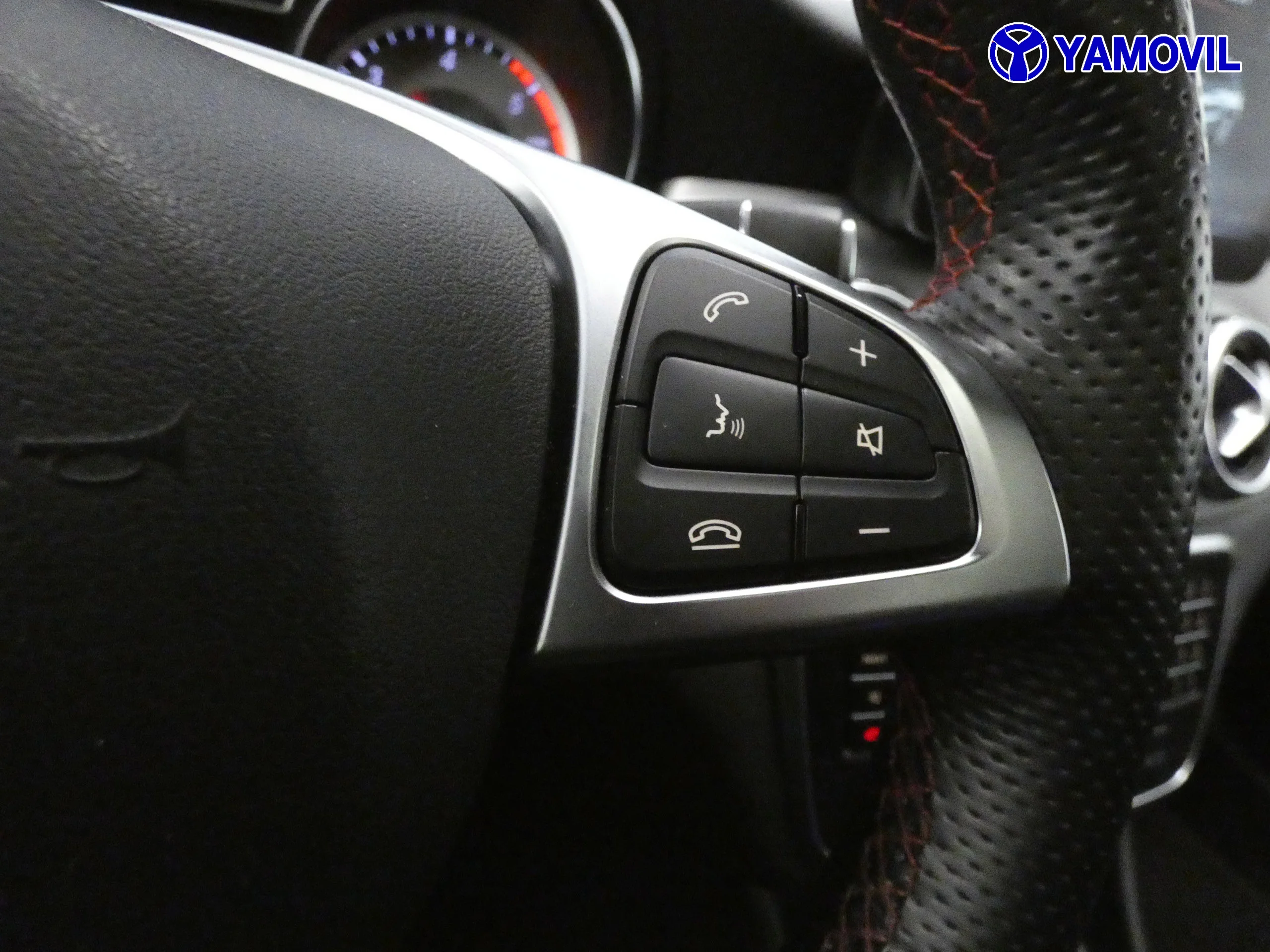 Mercedes-Benz GLA 200 200D AMG LINE - Foto 36