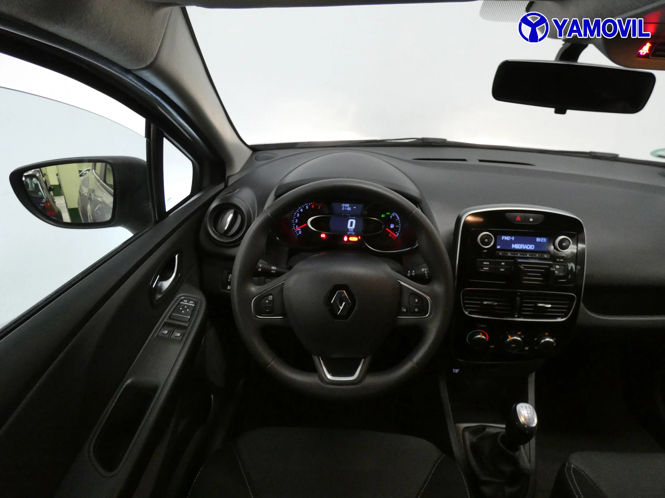 Renault Clio 1.2 TCE LIFE 5P - Foto 17