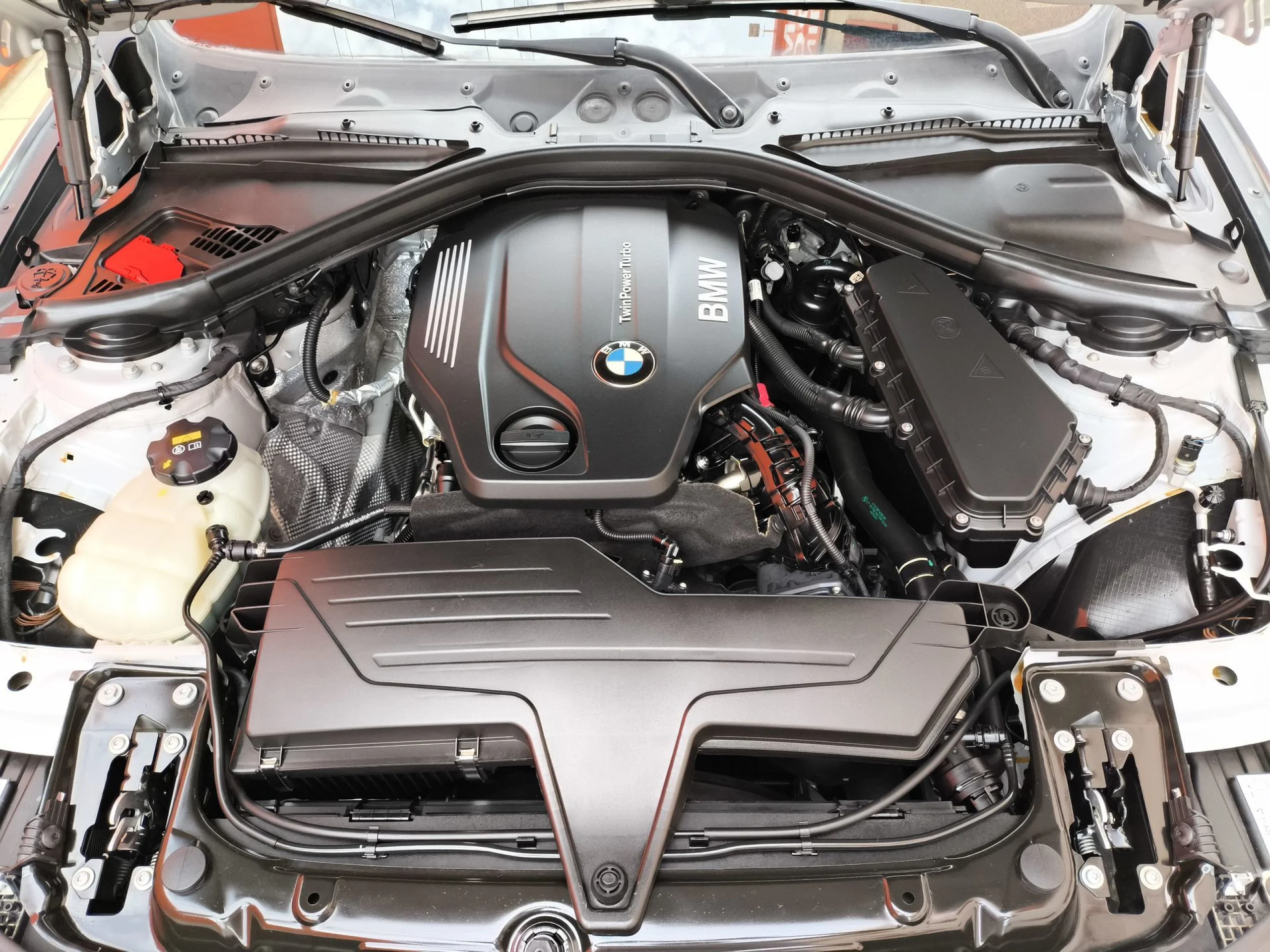 BMW Serie 3 318d Touring 110 kW (150 CV) - Foto 29