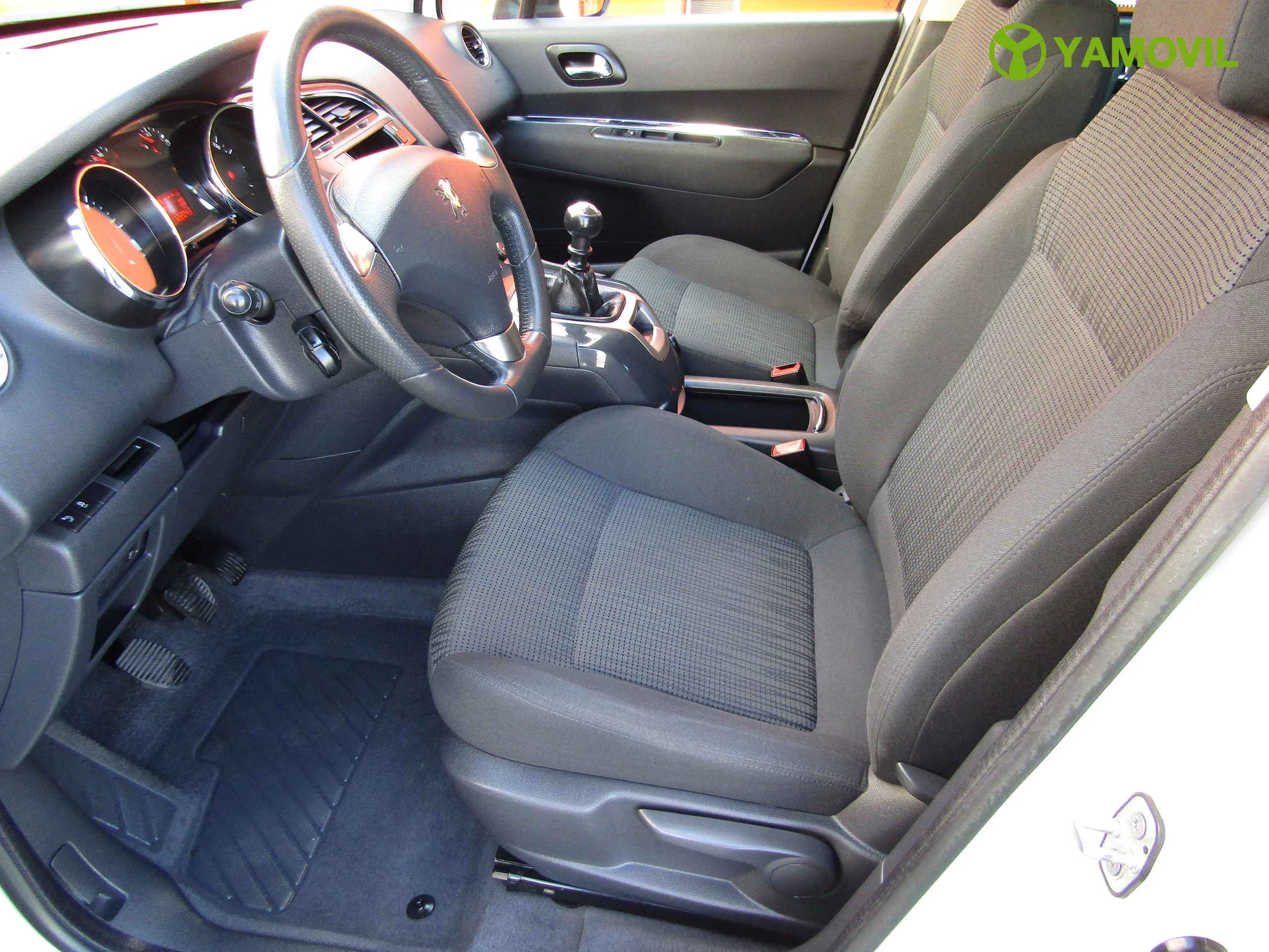 Peugeot 5008 1.6 HDI STYLE 115CV 5P 7 PLAZAS - Foto 19