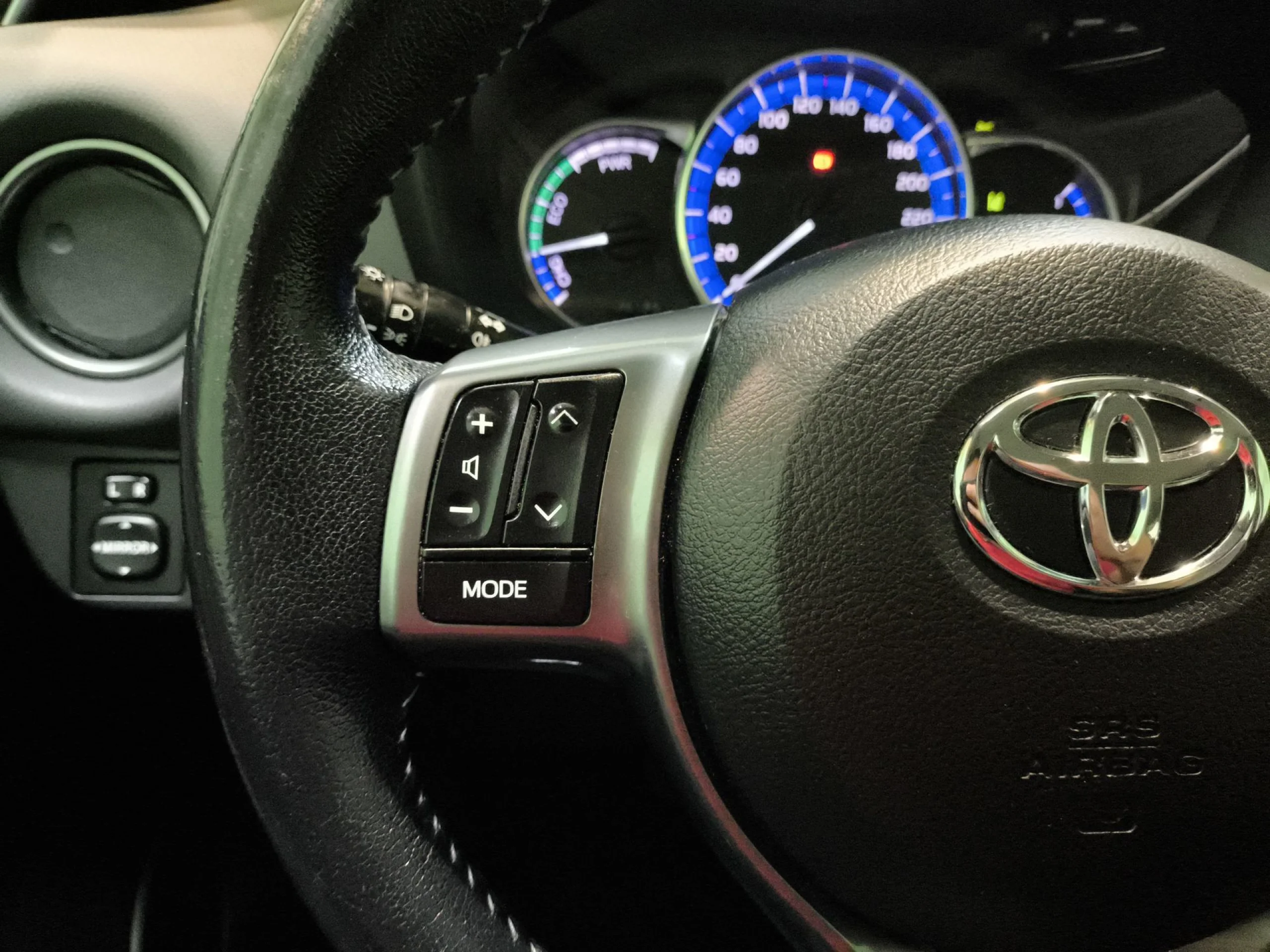 Toyota Yaris 1.5 Hybrid Active 74 kW (100 CV) - Foto 15
