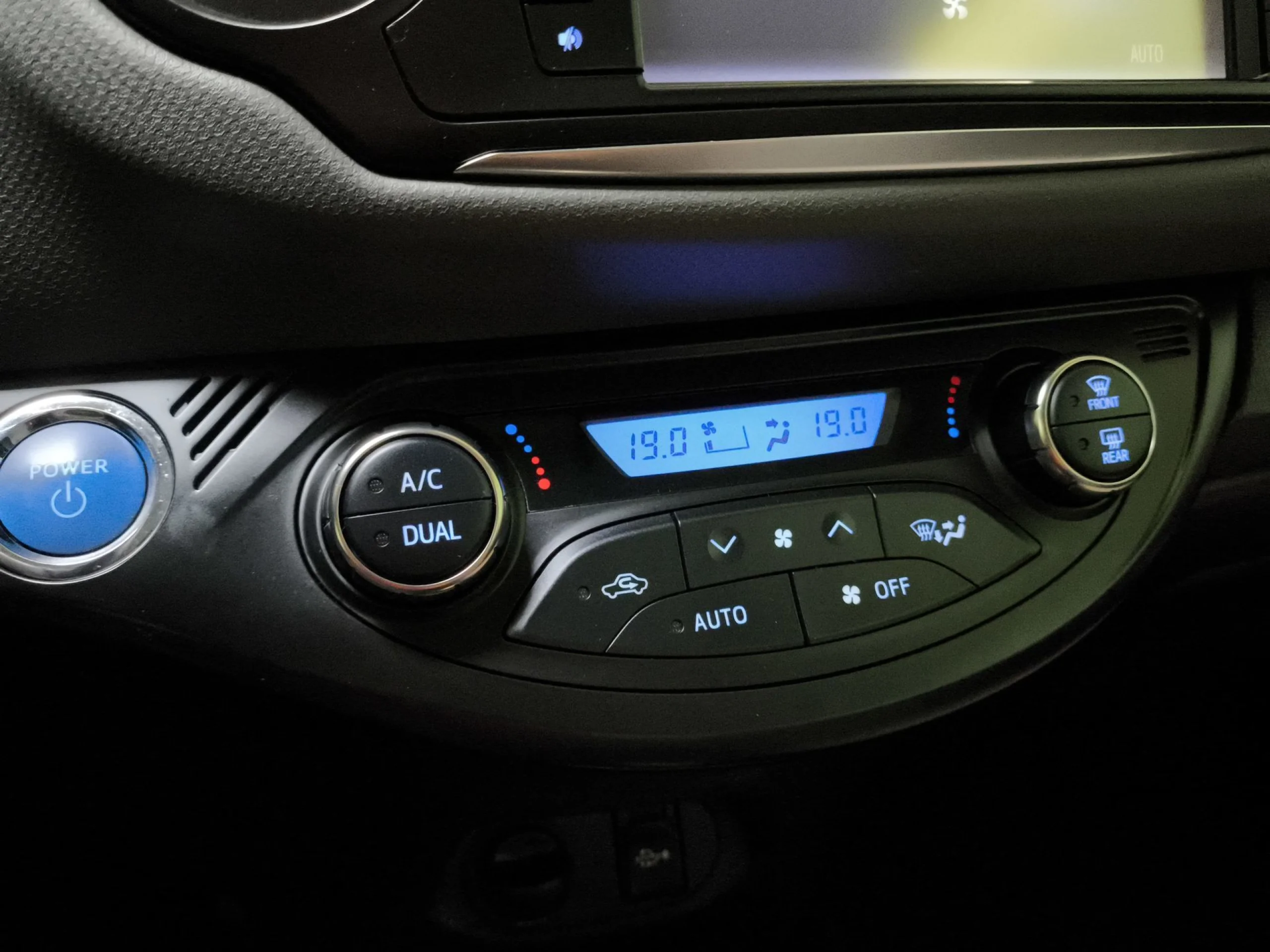 Toyota Yaris 1.5 Hybrid Active 74 kW (100 CV) - Foto 24