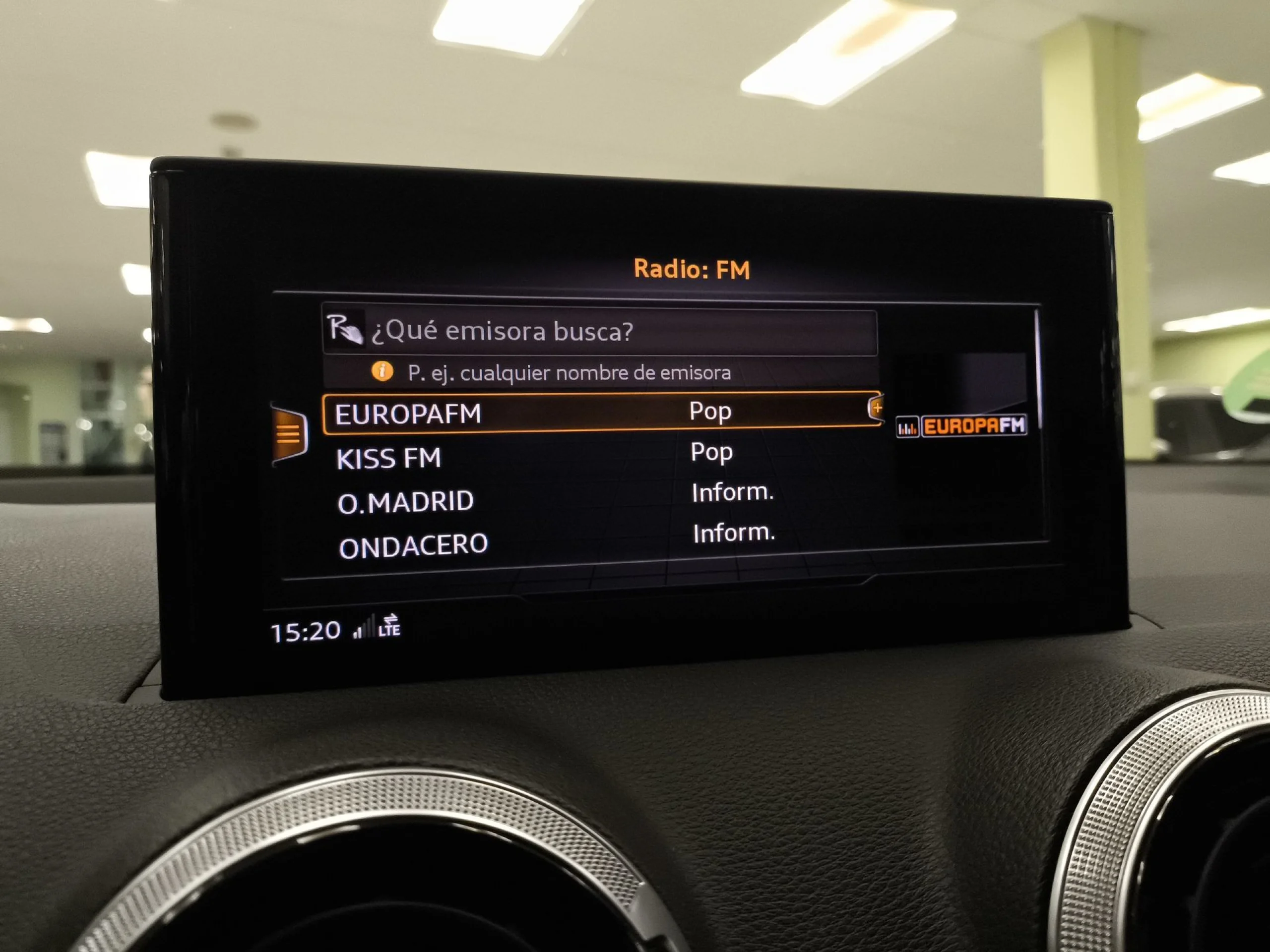 Audi Q2 S line 35 TFSI 110 kW (150 CV) S tronic - Foto 17
