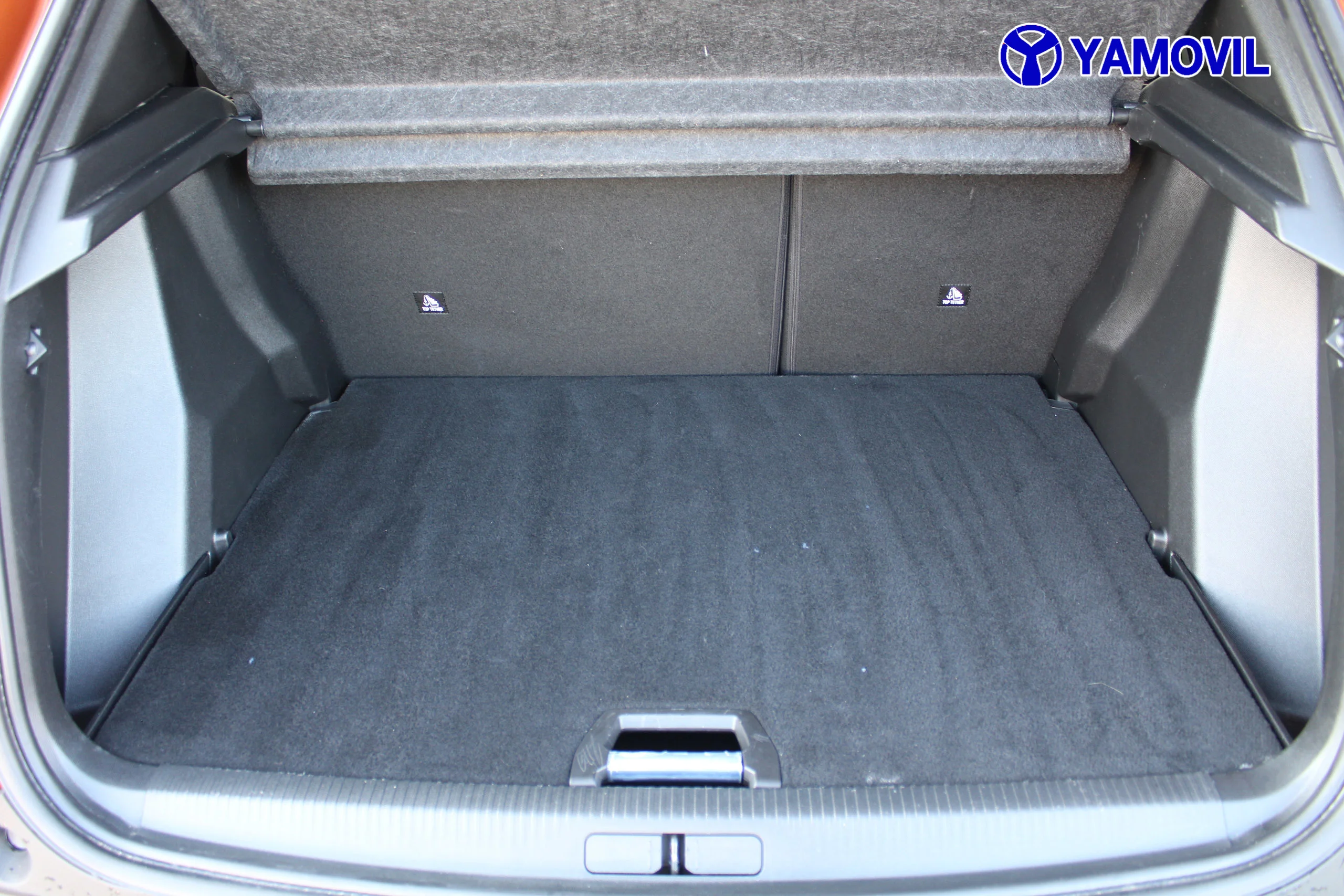 Peugeot 2008 SUV PureTech 130 SANDS Allure Pack 96 kW (130 CV) - Foto 7