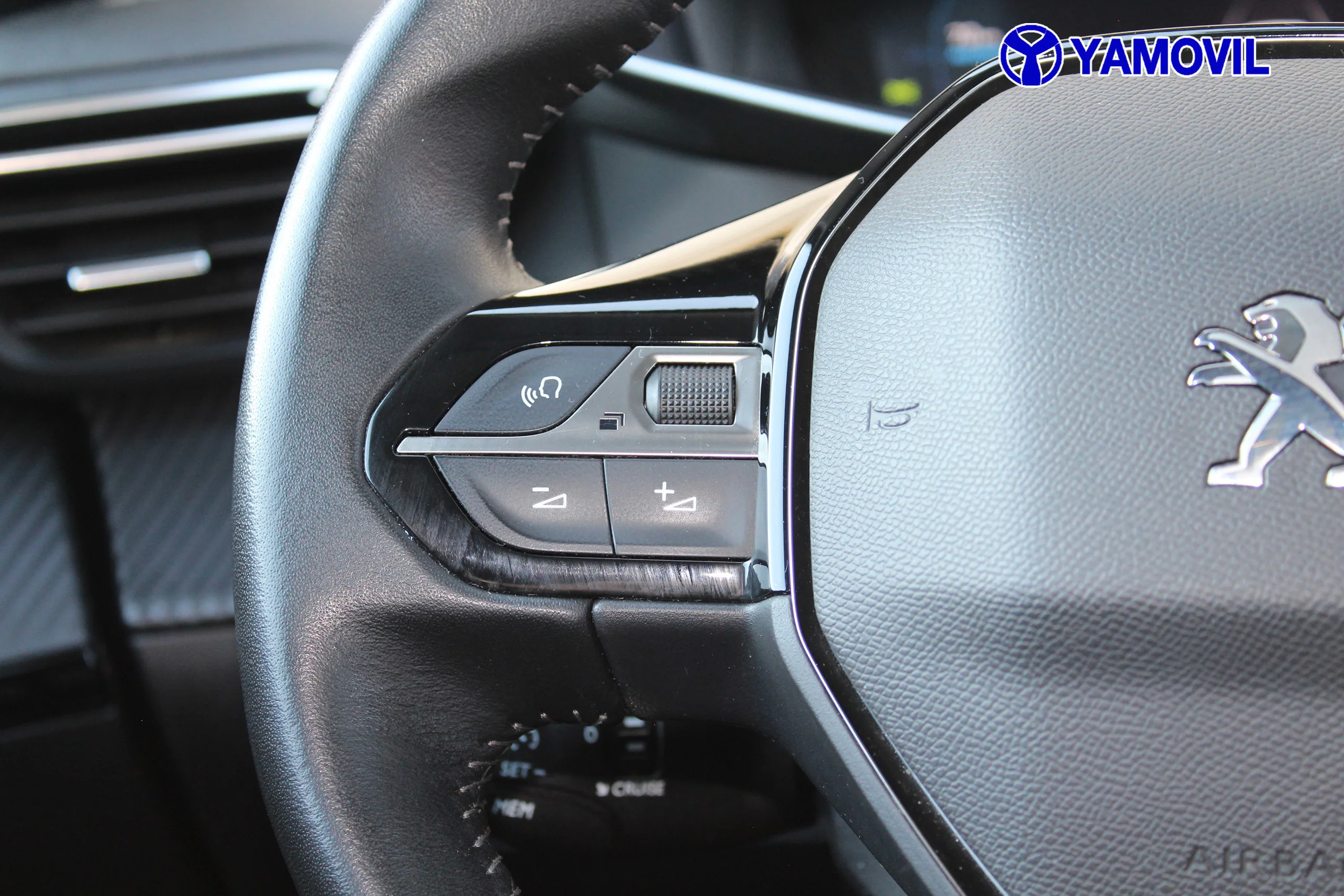Peugeot 2008 SUV PureTech 130 SANDS Allure Pack 96 kW (130 CV) - Foto 23