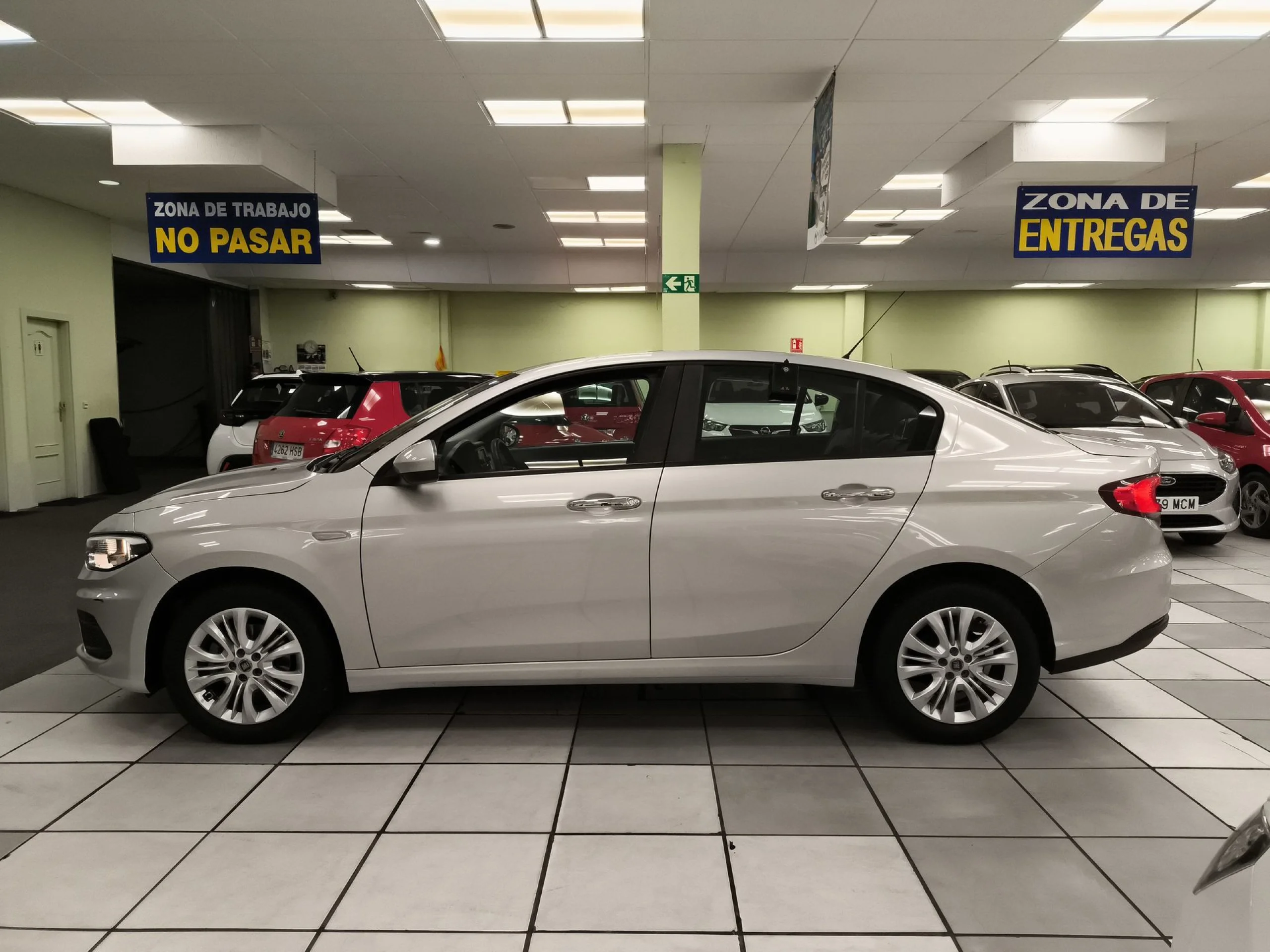 Fiat Tipo 1.4 Lounge 70 kW (95 CV) - Foto 2