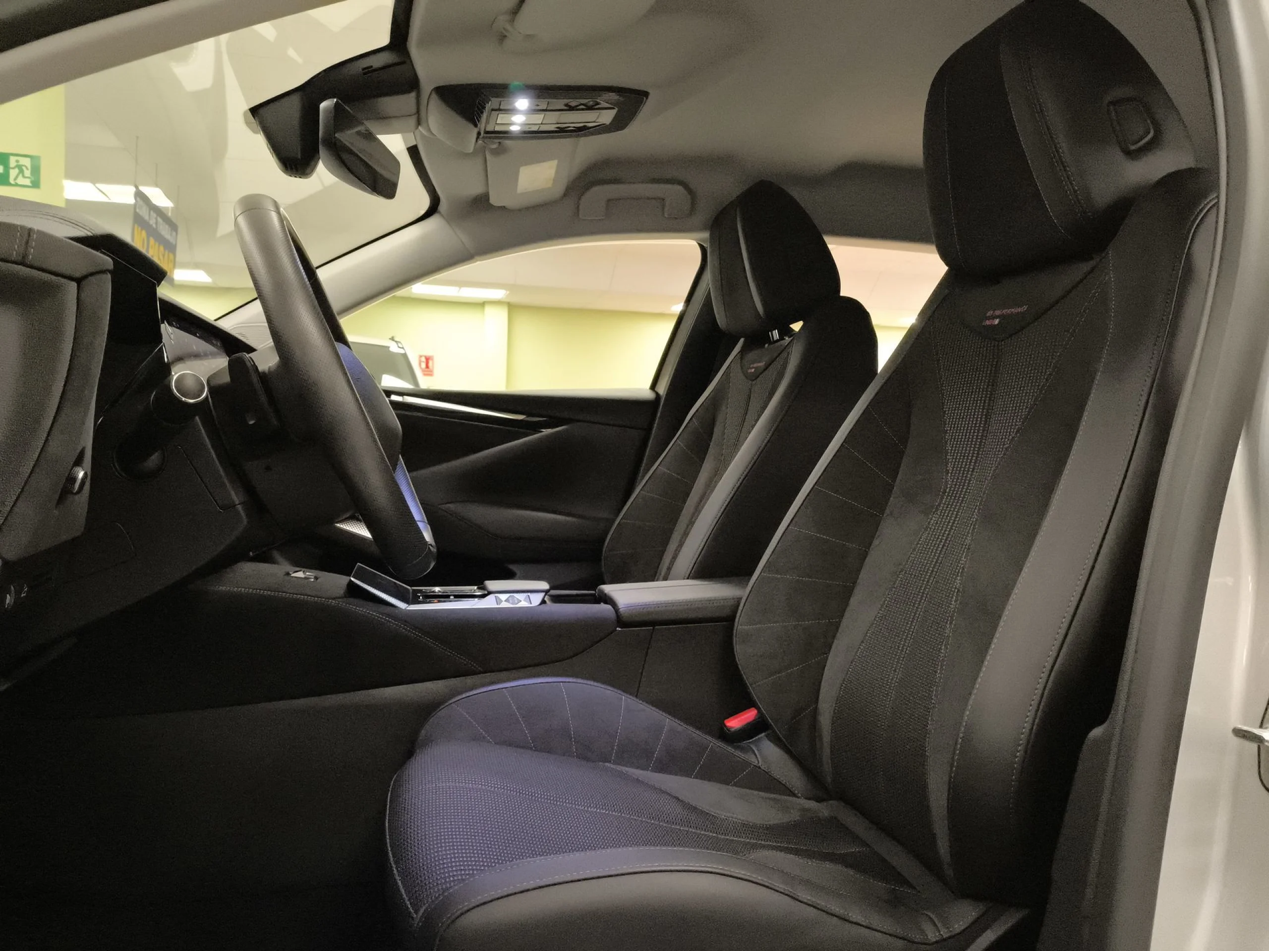 DS Ds4 PureTech 225 Performance Line + Auto 165 kW (225 CV) - Foto 8