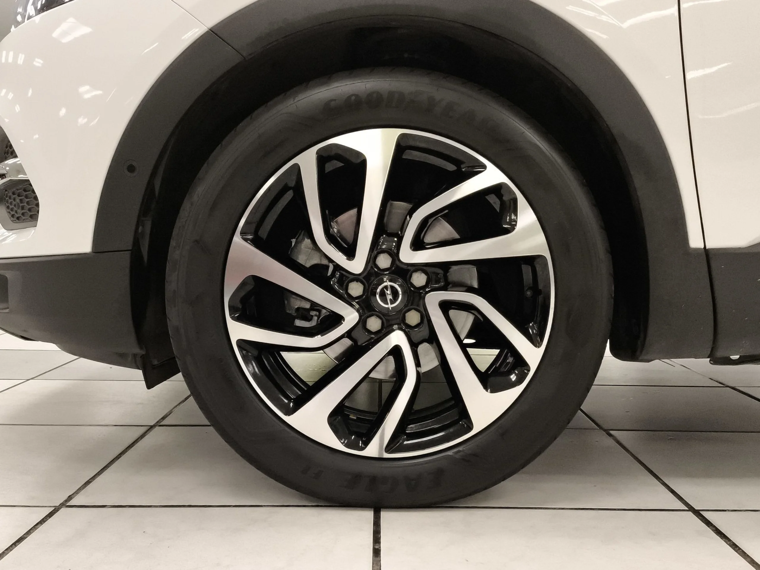 Opel Grandland X 1.2 Turbo Ultimate Auto 96 kW (130 CV) - Foto 7