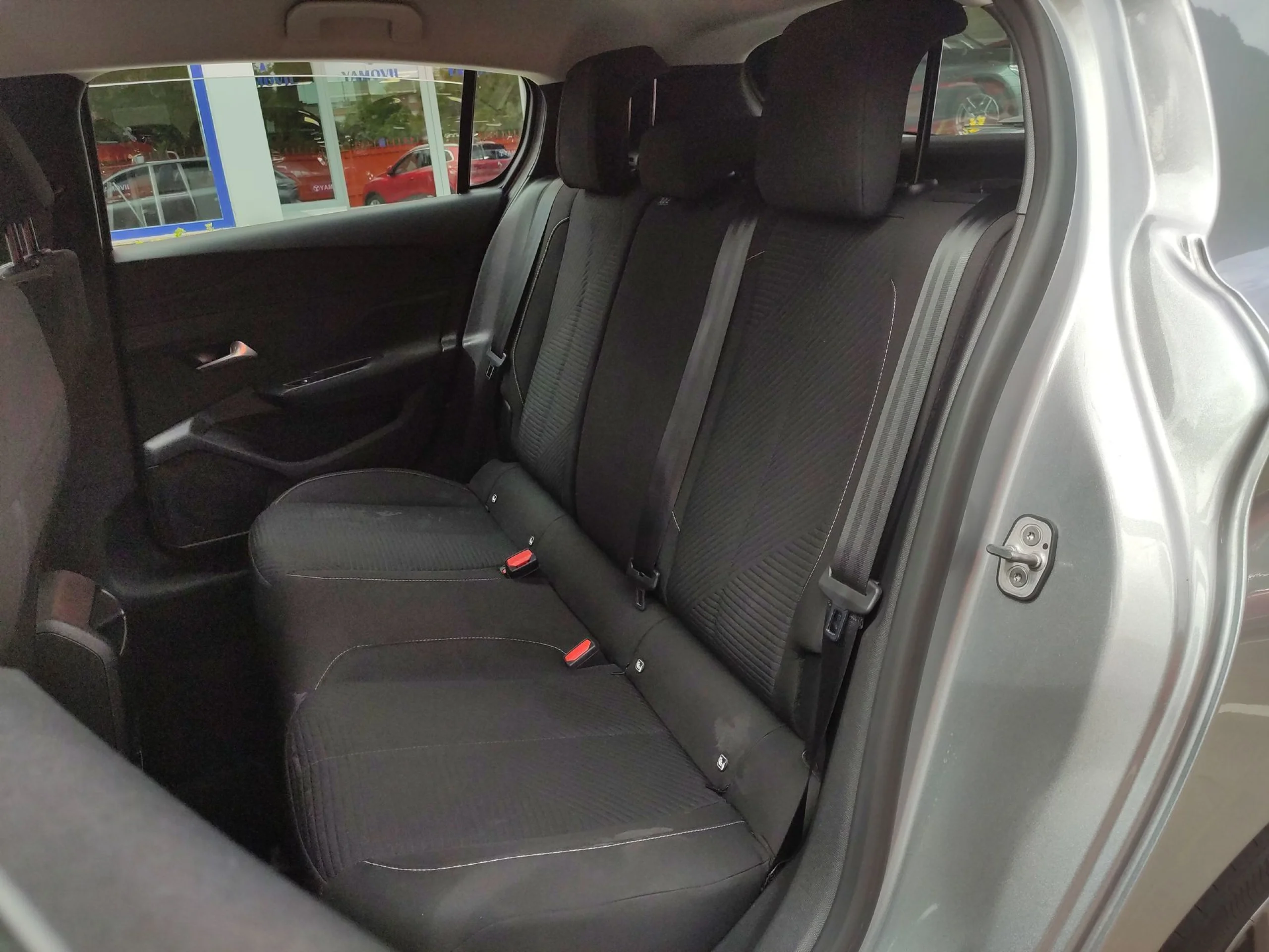 Peugeot 308 PureTech 130 SANDS Active Pack 96 kW (130 CV) - Foto 19