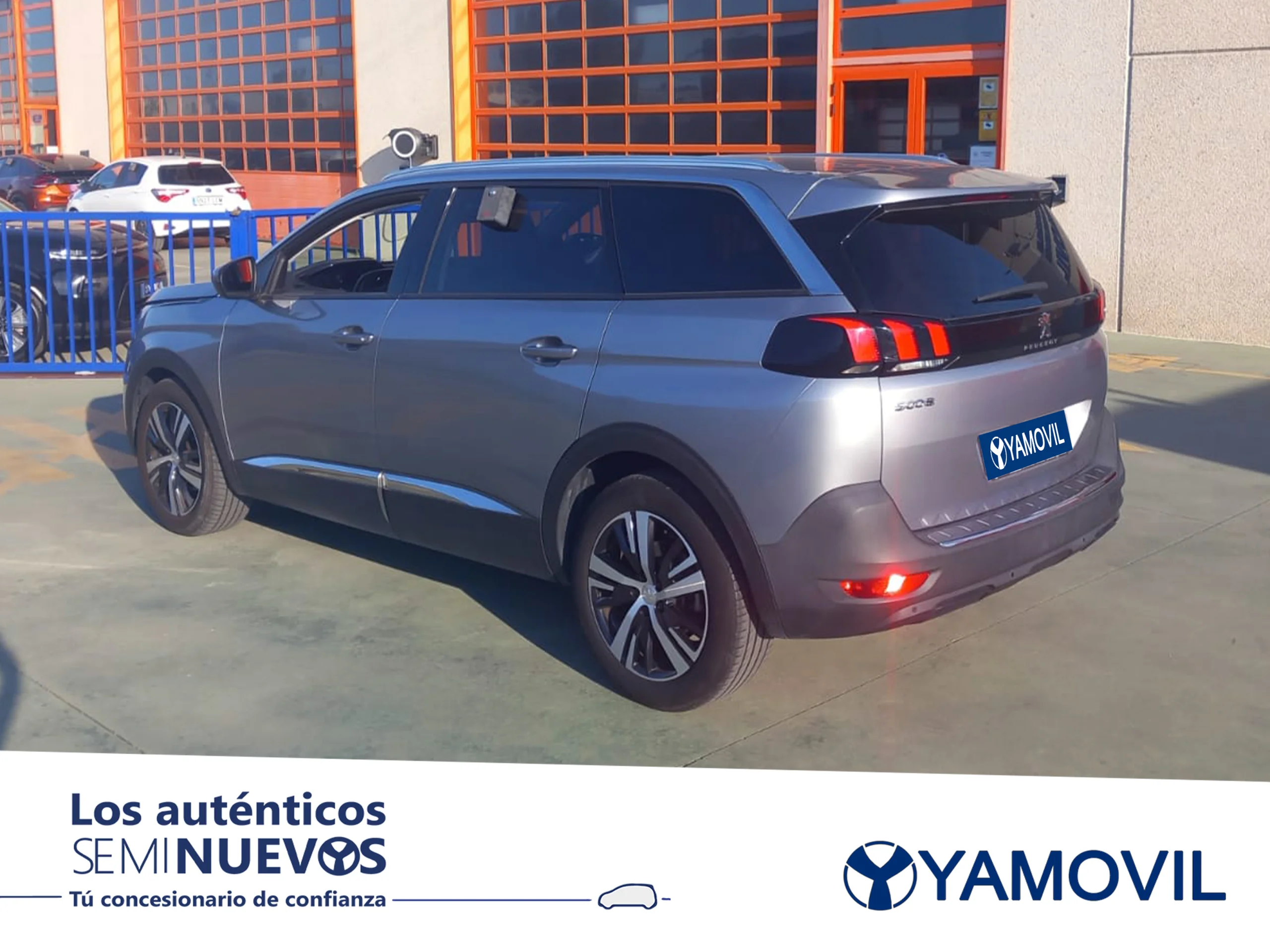 Peugeot 5008 PureTech 130 SANDS Allure 96 kW (130 CV) - Foto 4