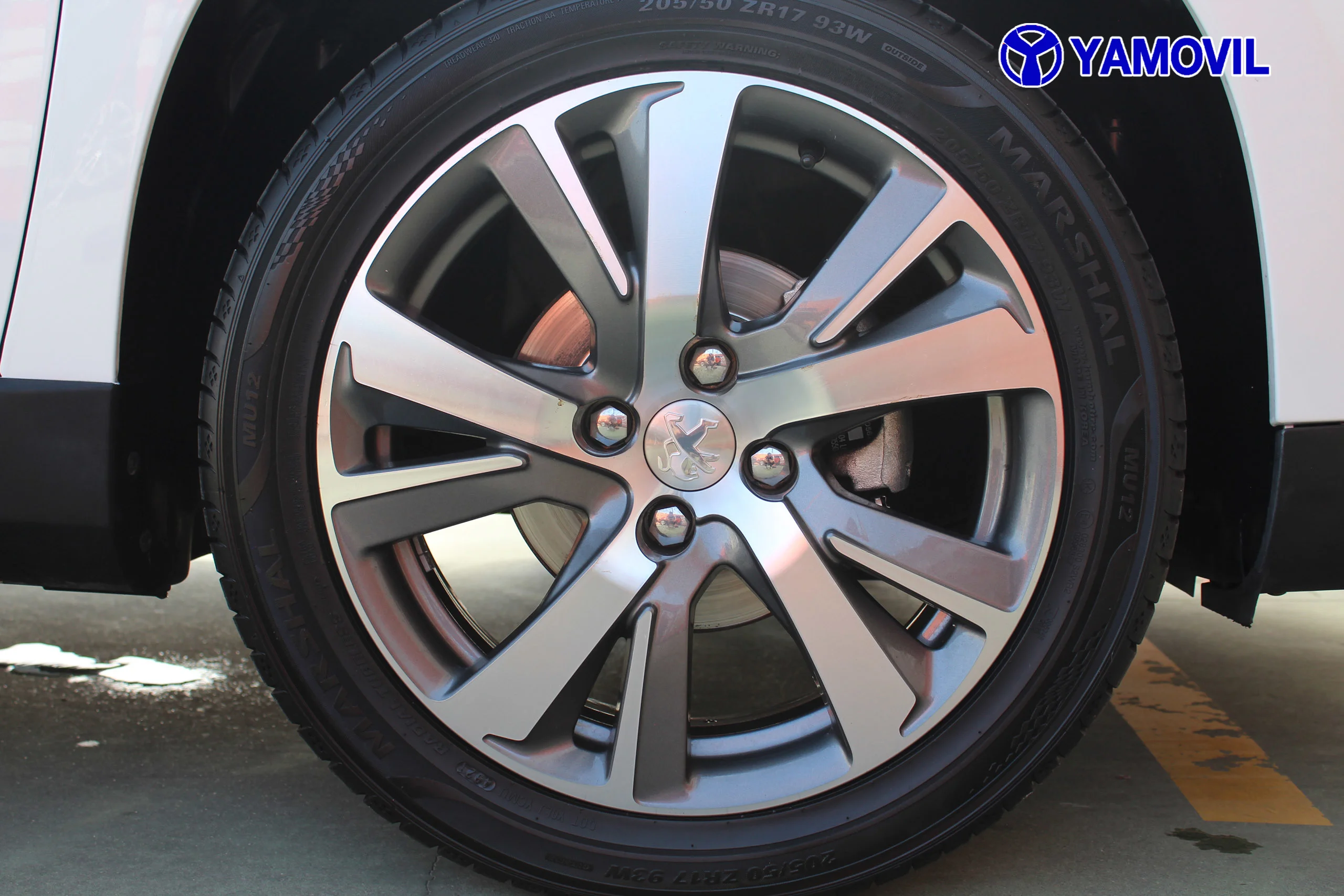 Peugeot 2008 SUV BlueHDi 100 Allure 74 kW (100 CV) - Foto 9