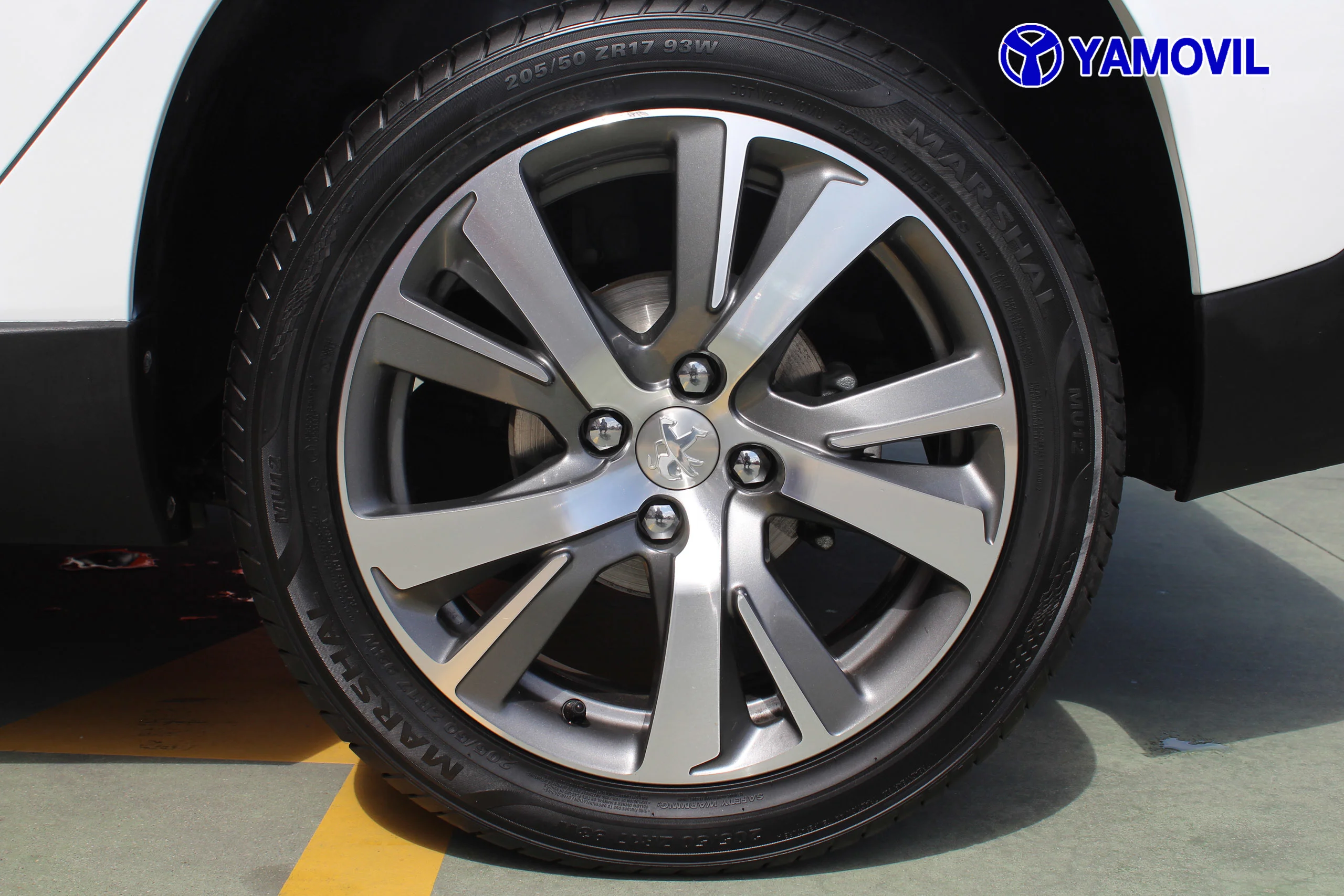 Peugeot 2008 SUV BlueHDi 100 Allure 74 kW (100 CV) - Foto 11