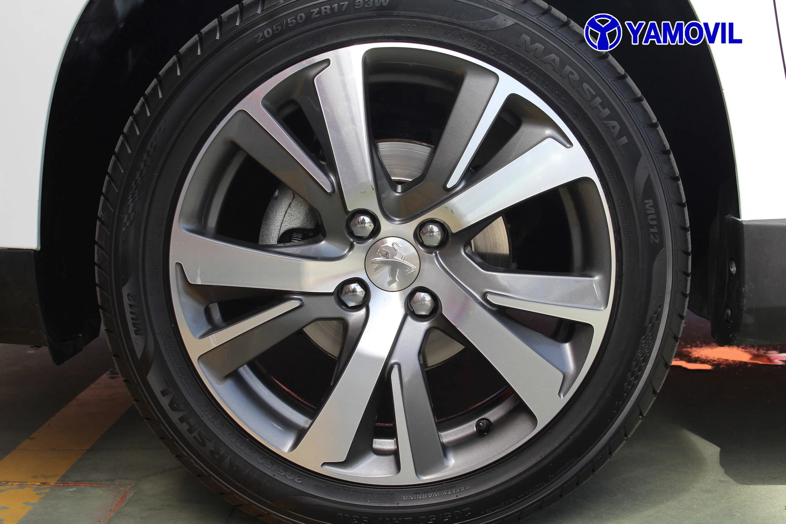 Peugeot 2008 SUV BlueHDi 100 Allure 74 kW (100 CV) - Foto 12
