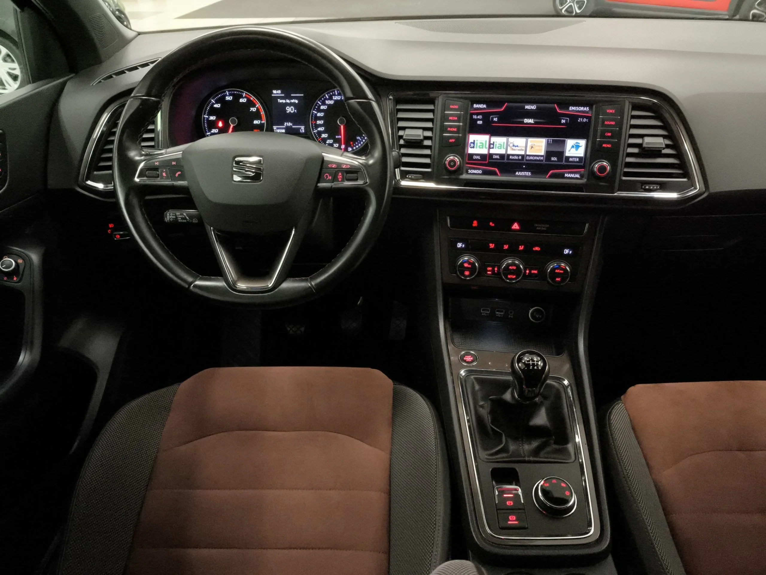 Seat Ateca 1.4 EcoTSI SANDS Xcellence 110 kW (150 CV) - Foto 17