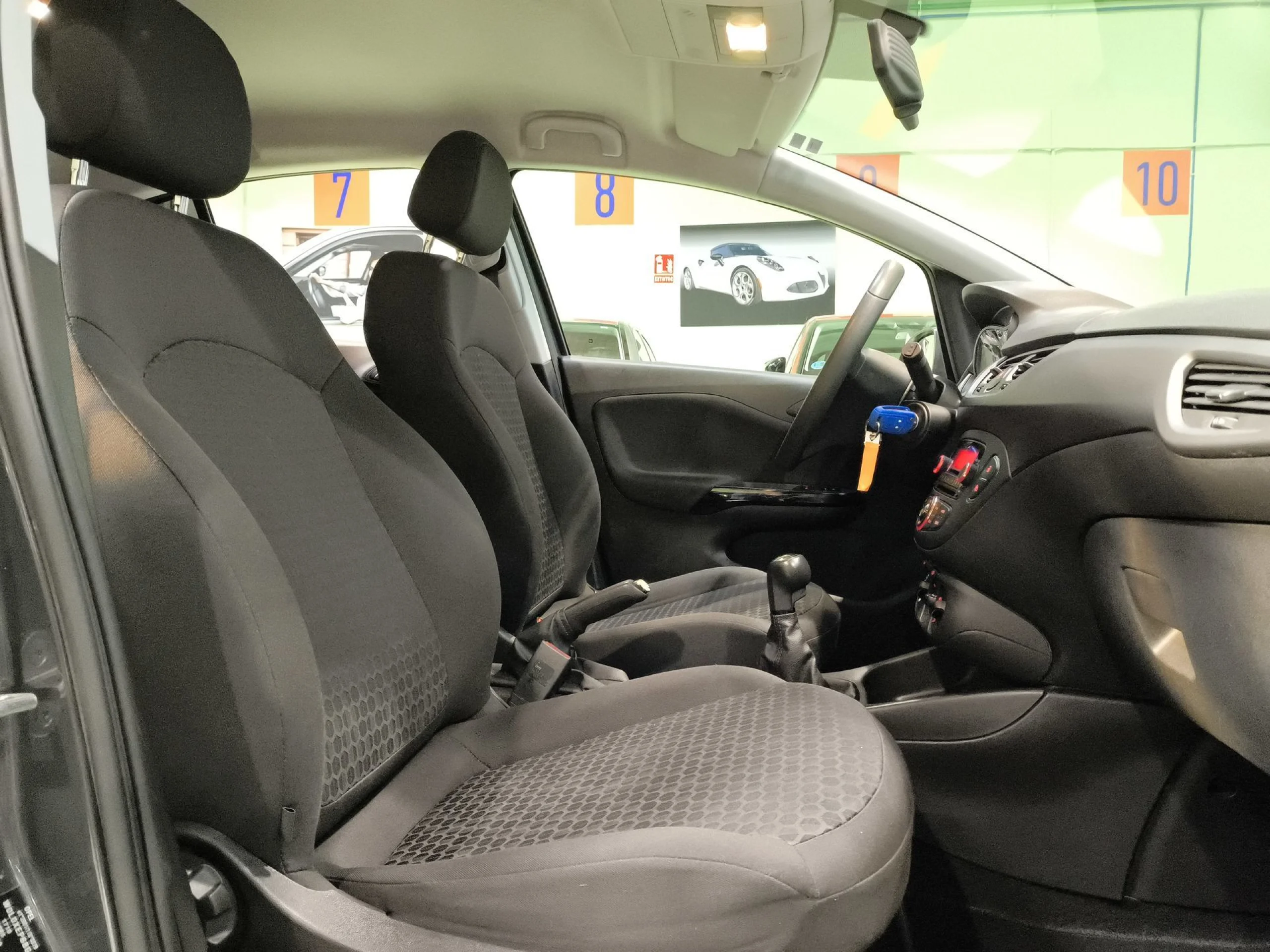 Opel Corsa 1.3 CDTi Expression 55 kW (75 CV) - Foto 19