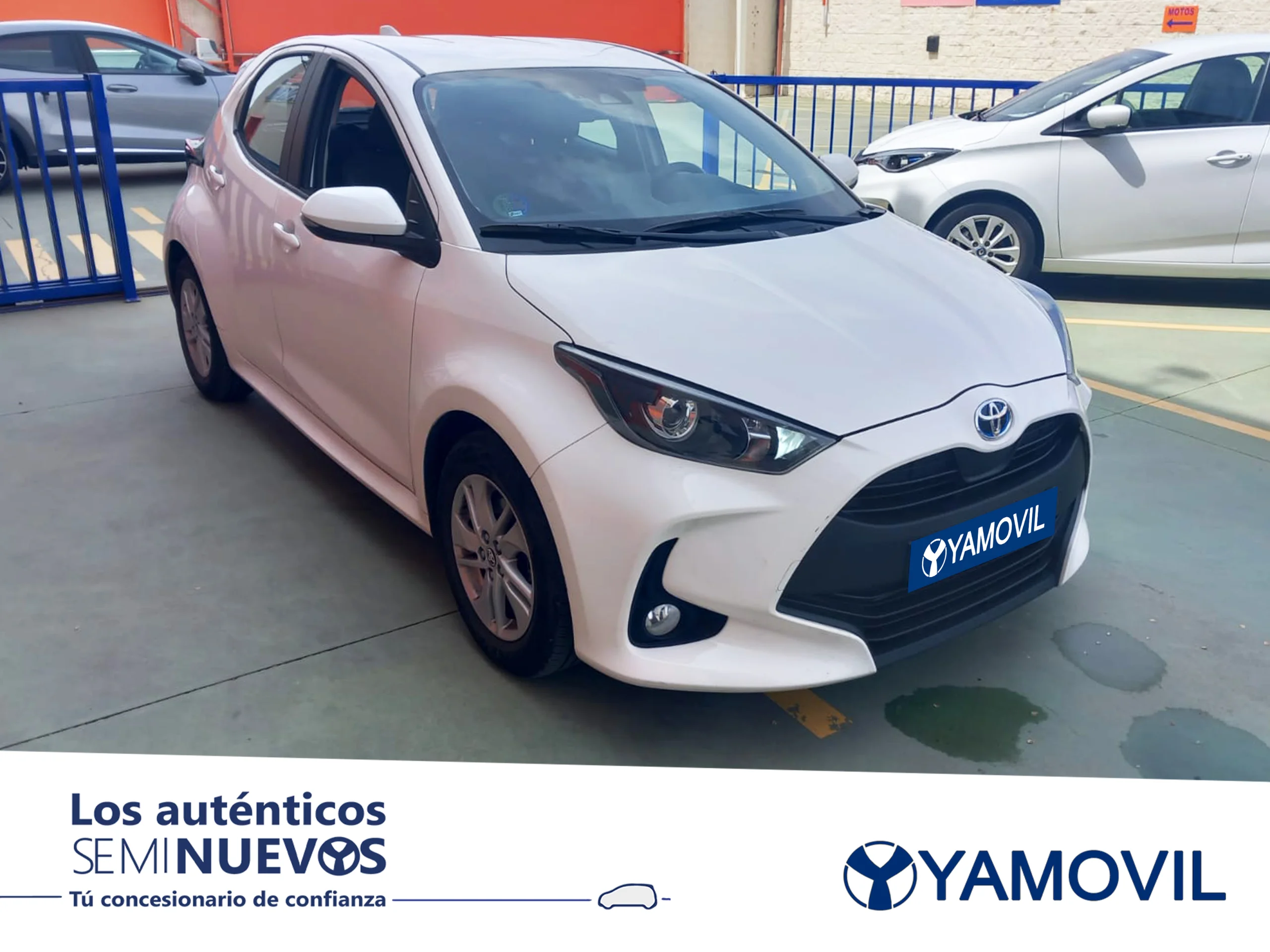Toyota Yaris 120H Active Tech 85 kW (116 CV) - Foto 3